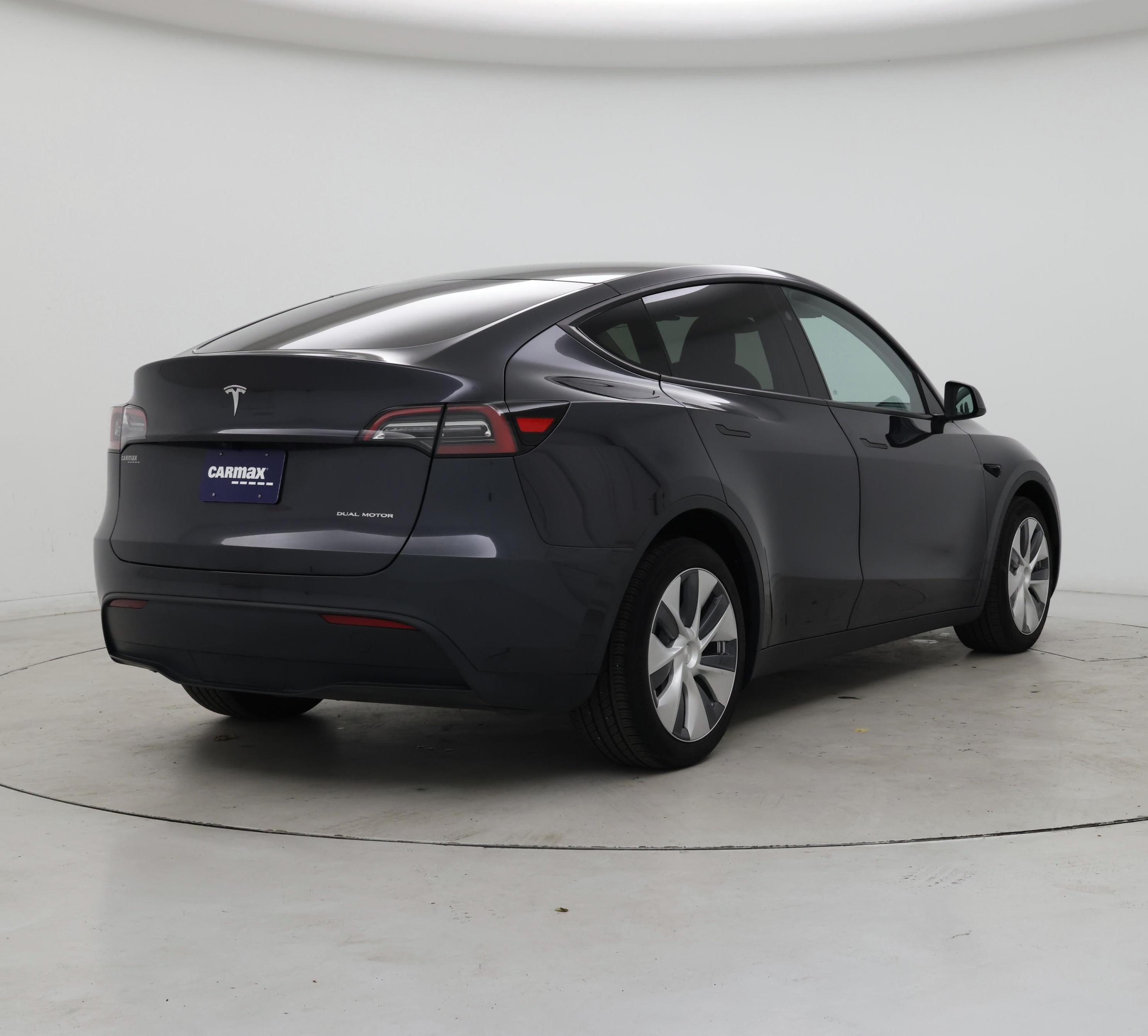 Thumbnail: 2024 Tesla Model Y - 8