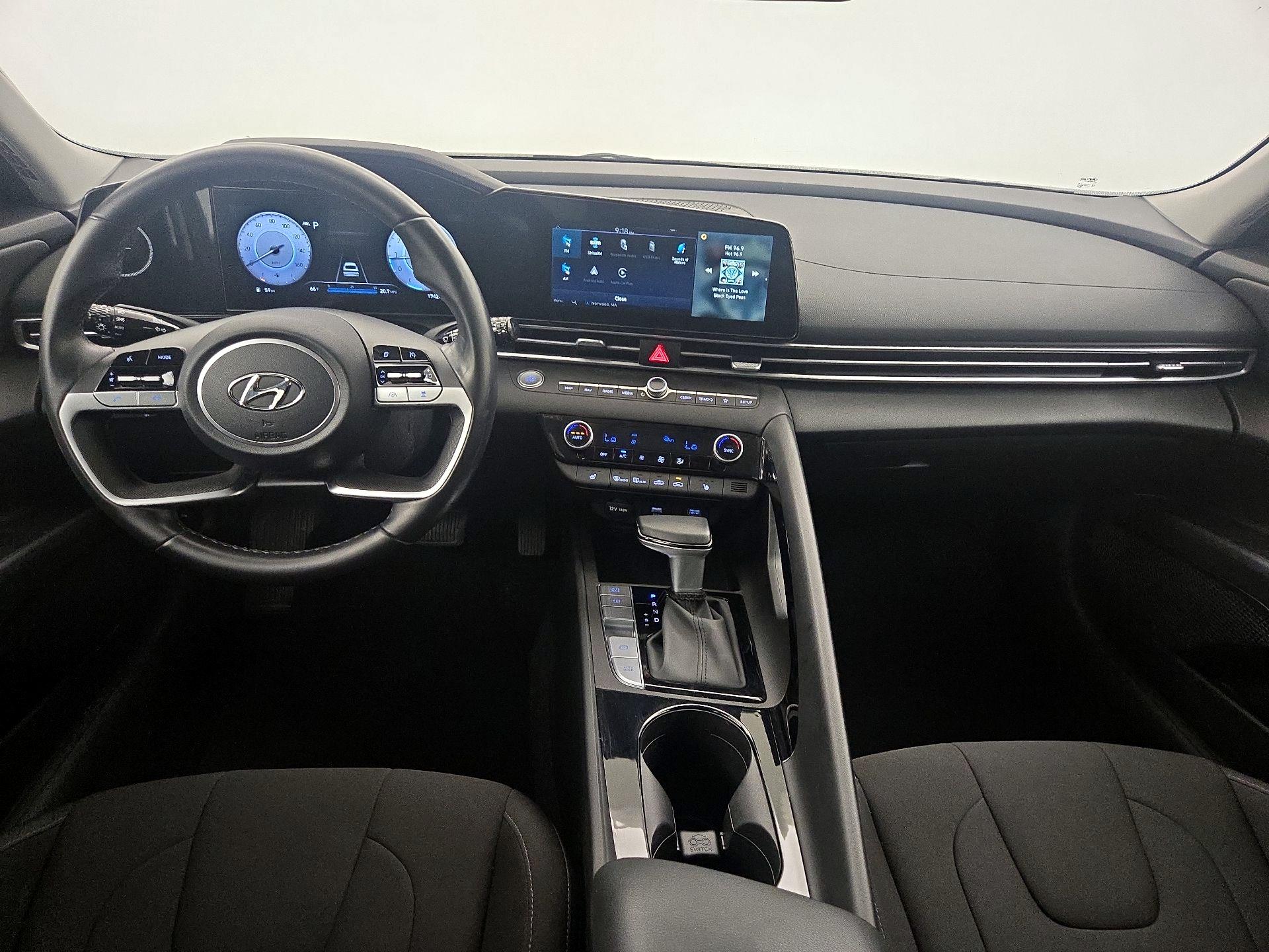 Thumbnail: 2023 Hyundai Elantra - 9