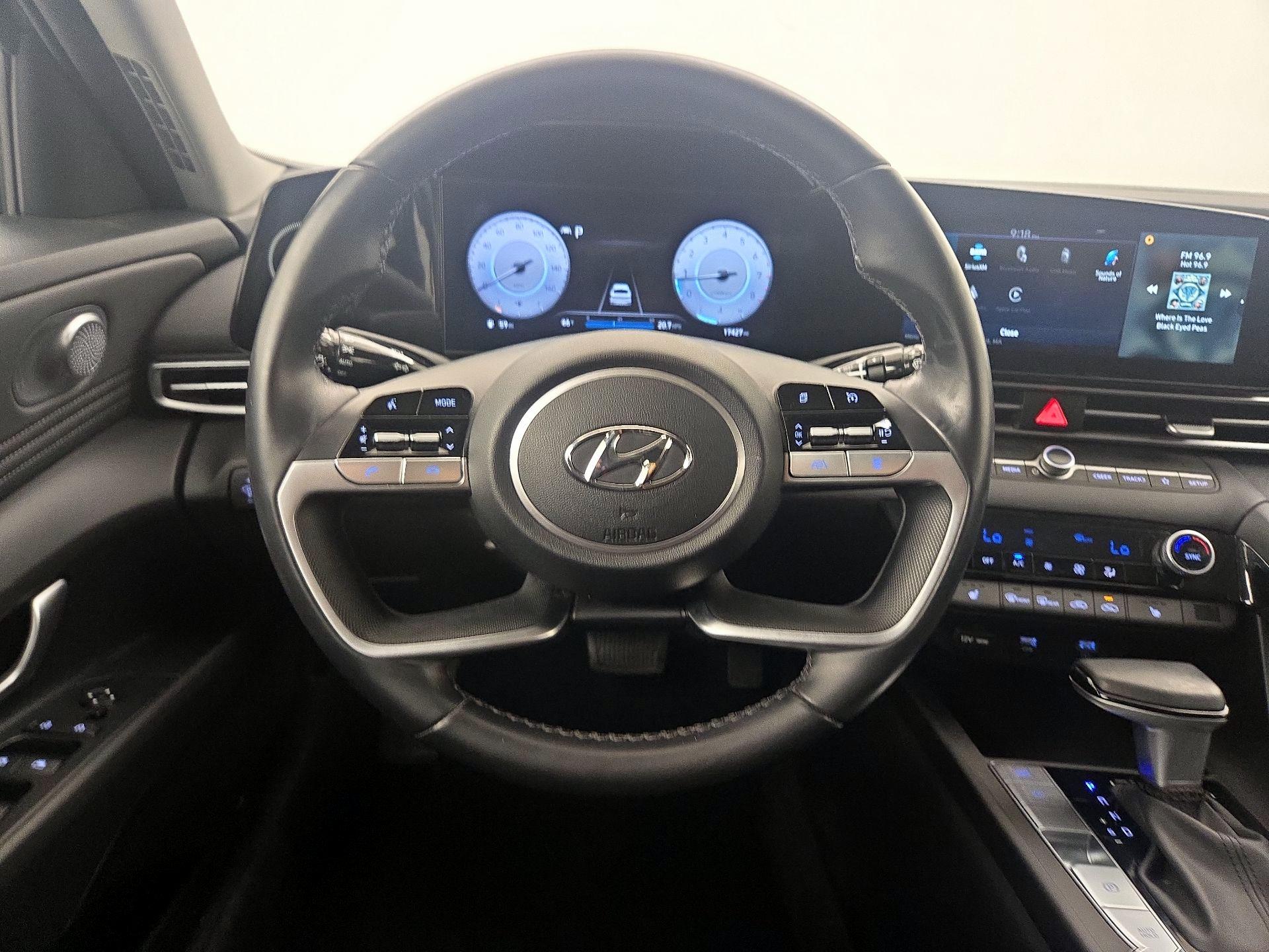 Thumbnail: 2023 Hyundai Elantra - 10