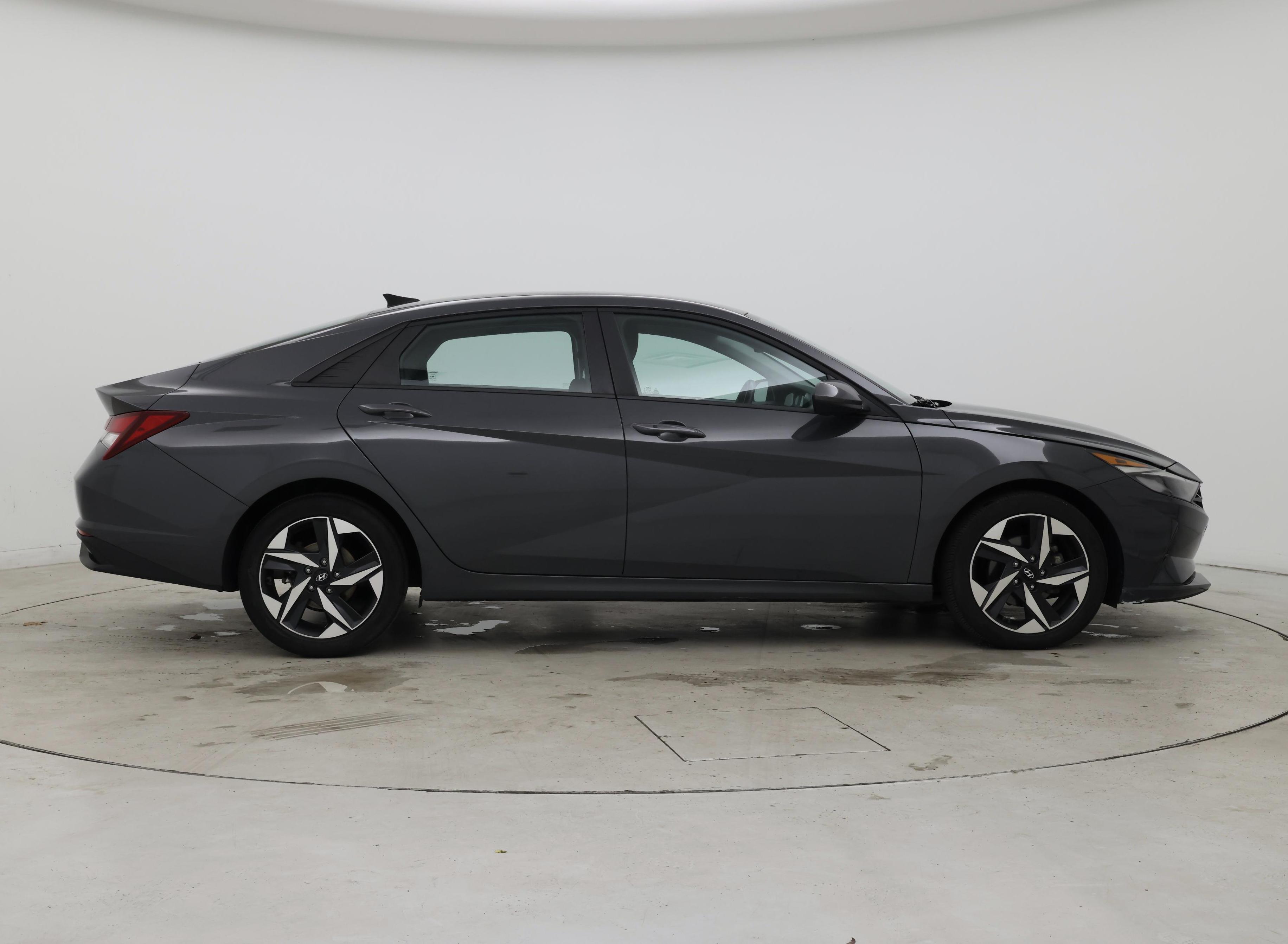Thumbnail: 2023 Hyundai Elantra - 7