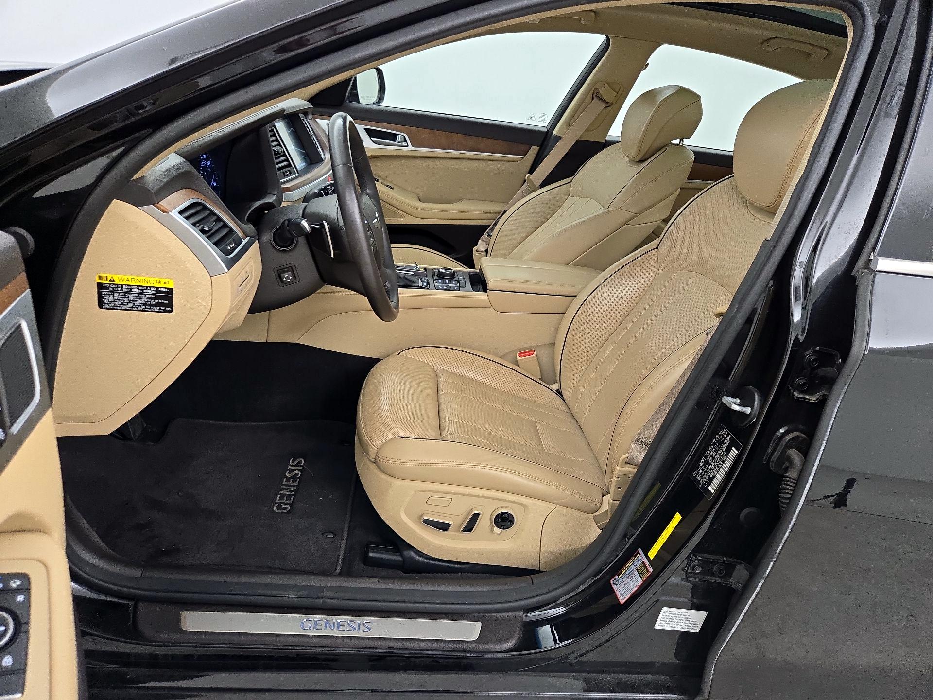 Thumbnail: 2017 Genesis G80 - 11