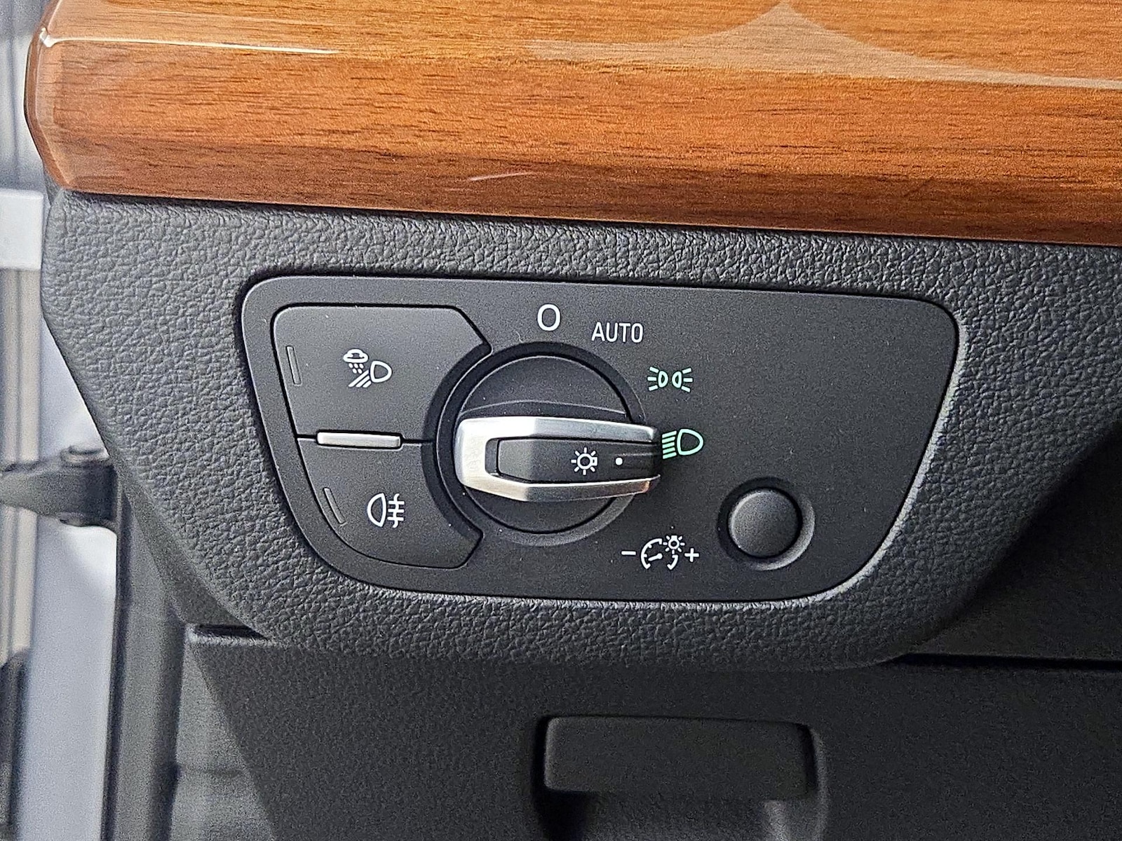 2023 Audi Q5 Premium - Photo 14
