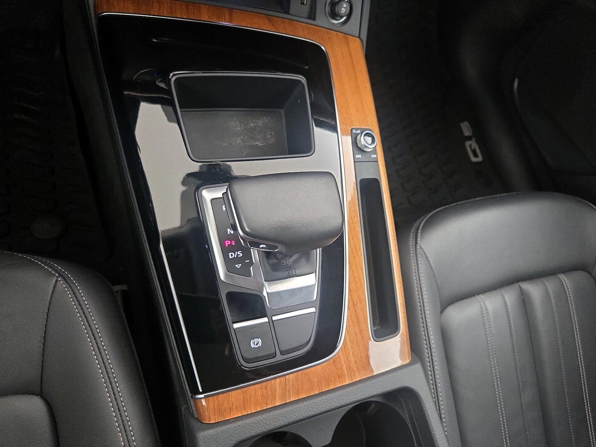 Thumbnail: 2023 Audi Q5 - 17