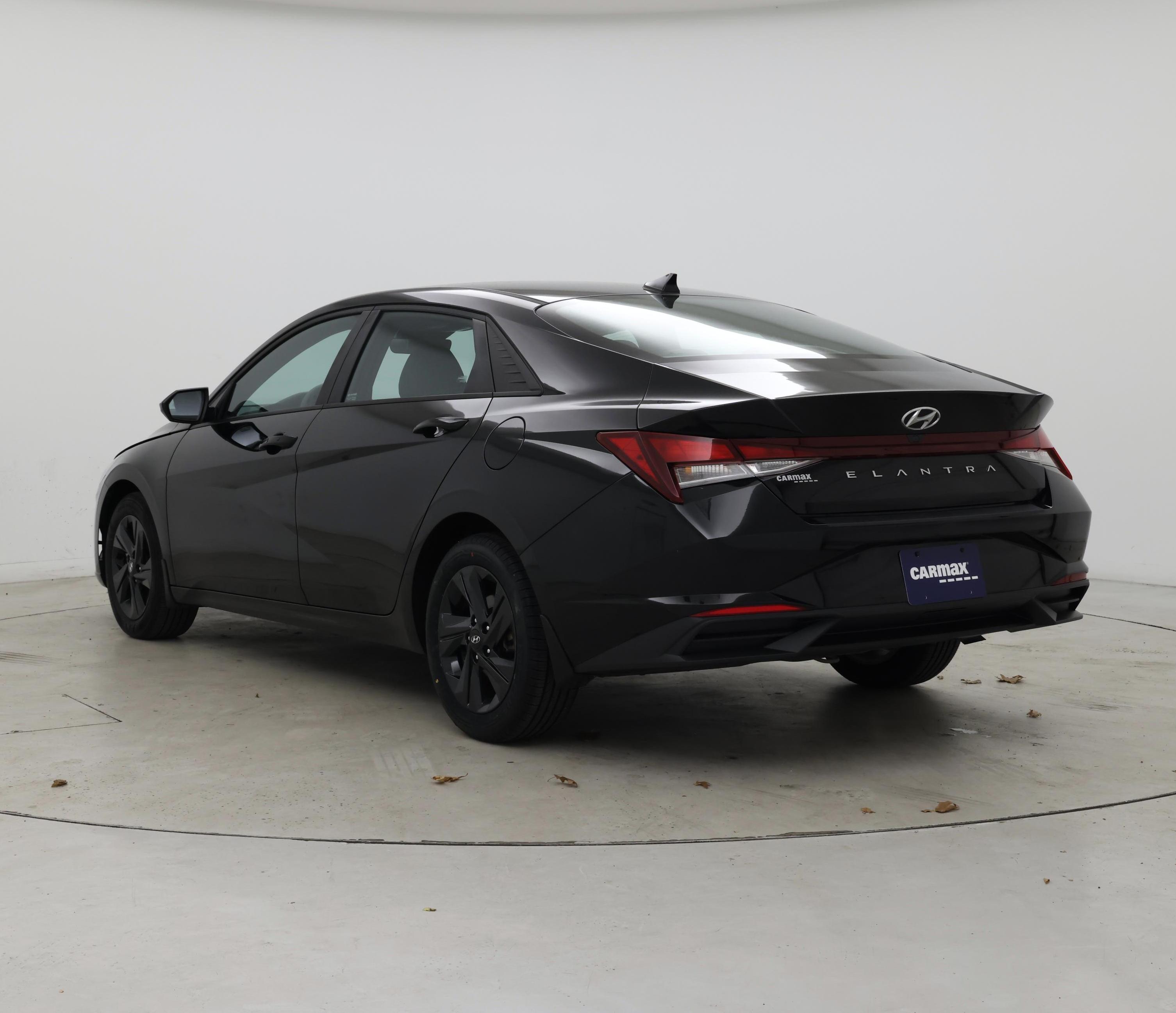 Thumbnail: 2023 Hyundai Elantra - 2