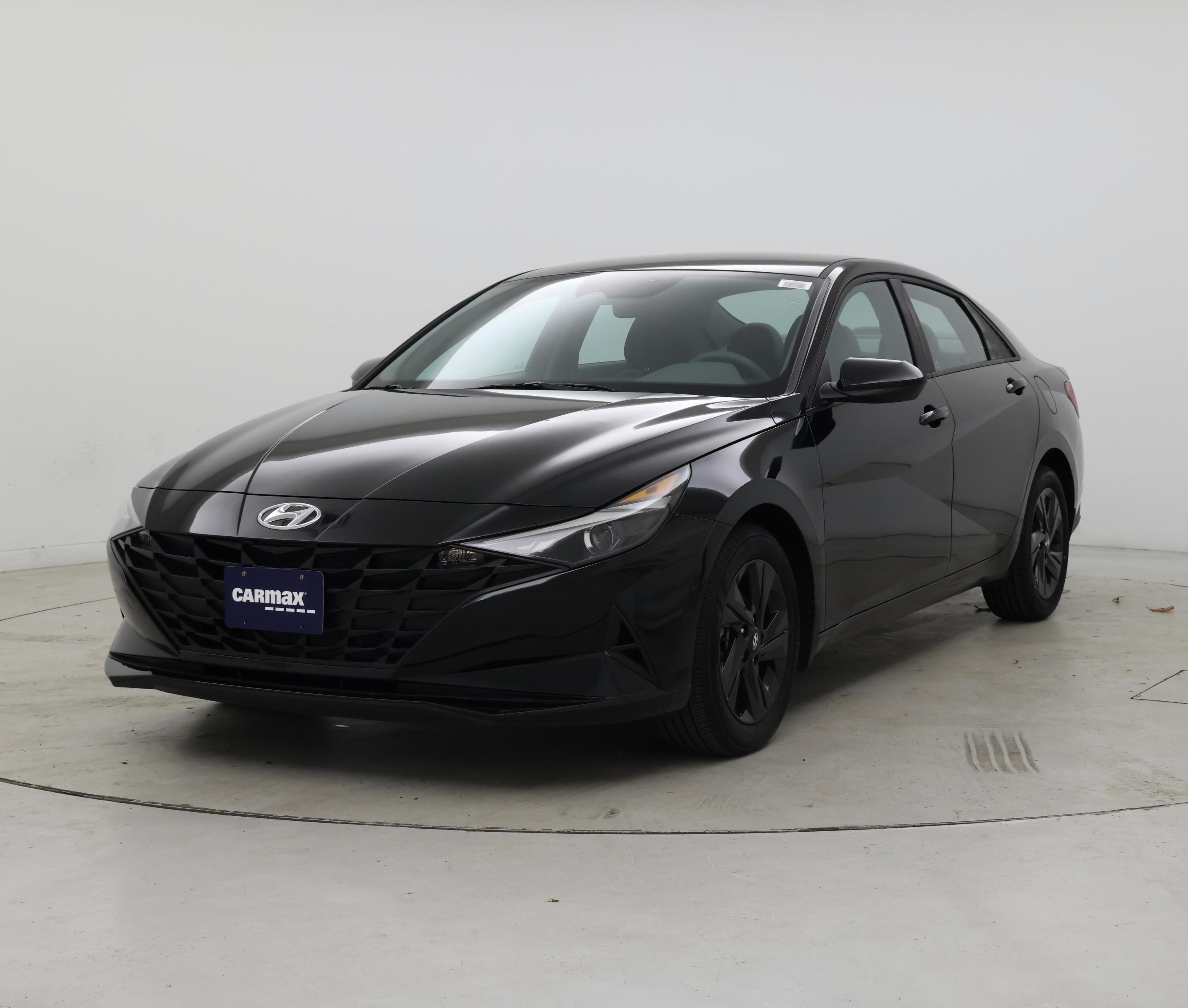 Thumbnail: 2023 Hyundai Elantra - 4