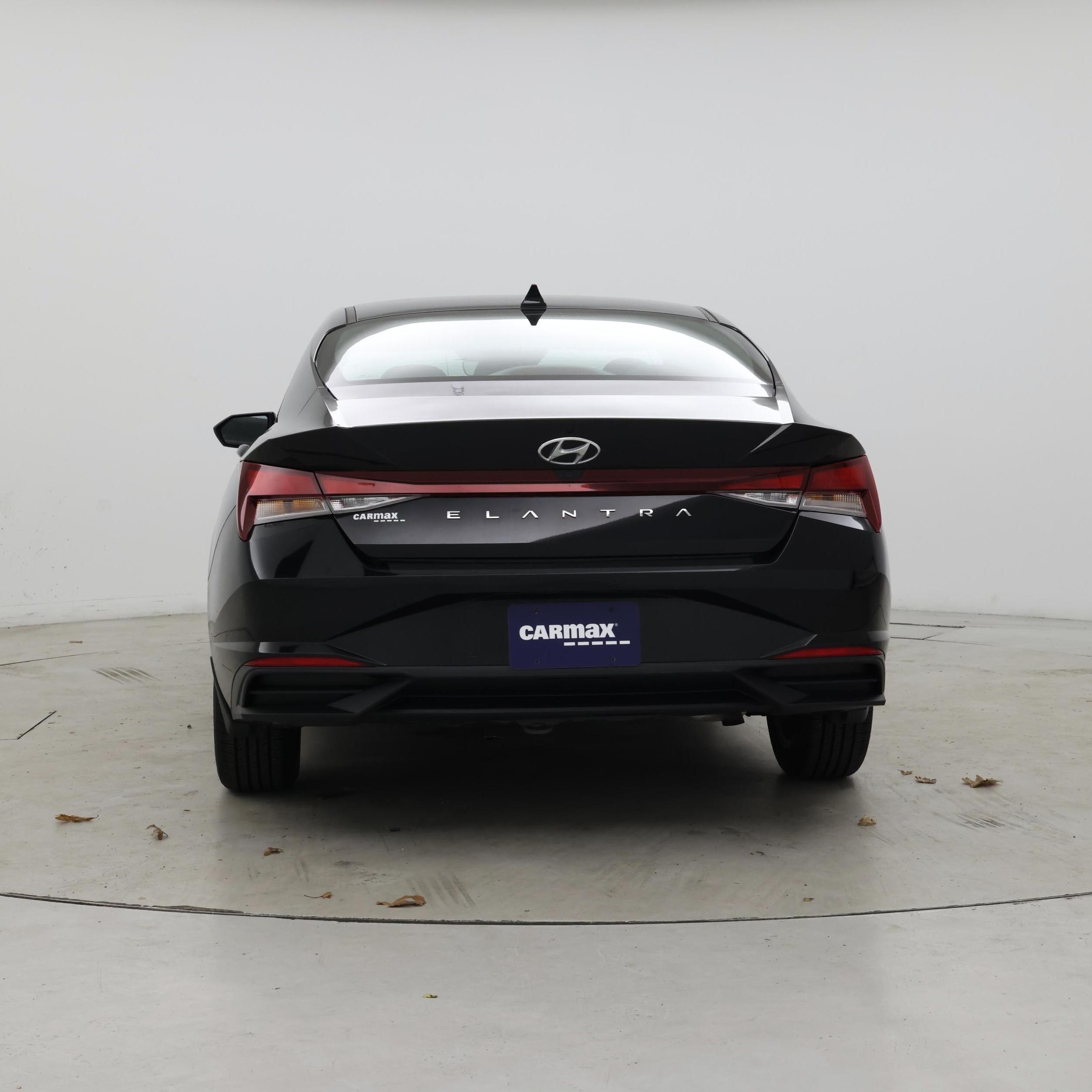 Thumbnail: 2023 Hyundai Elantra - 6