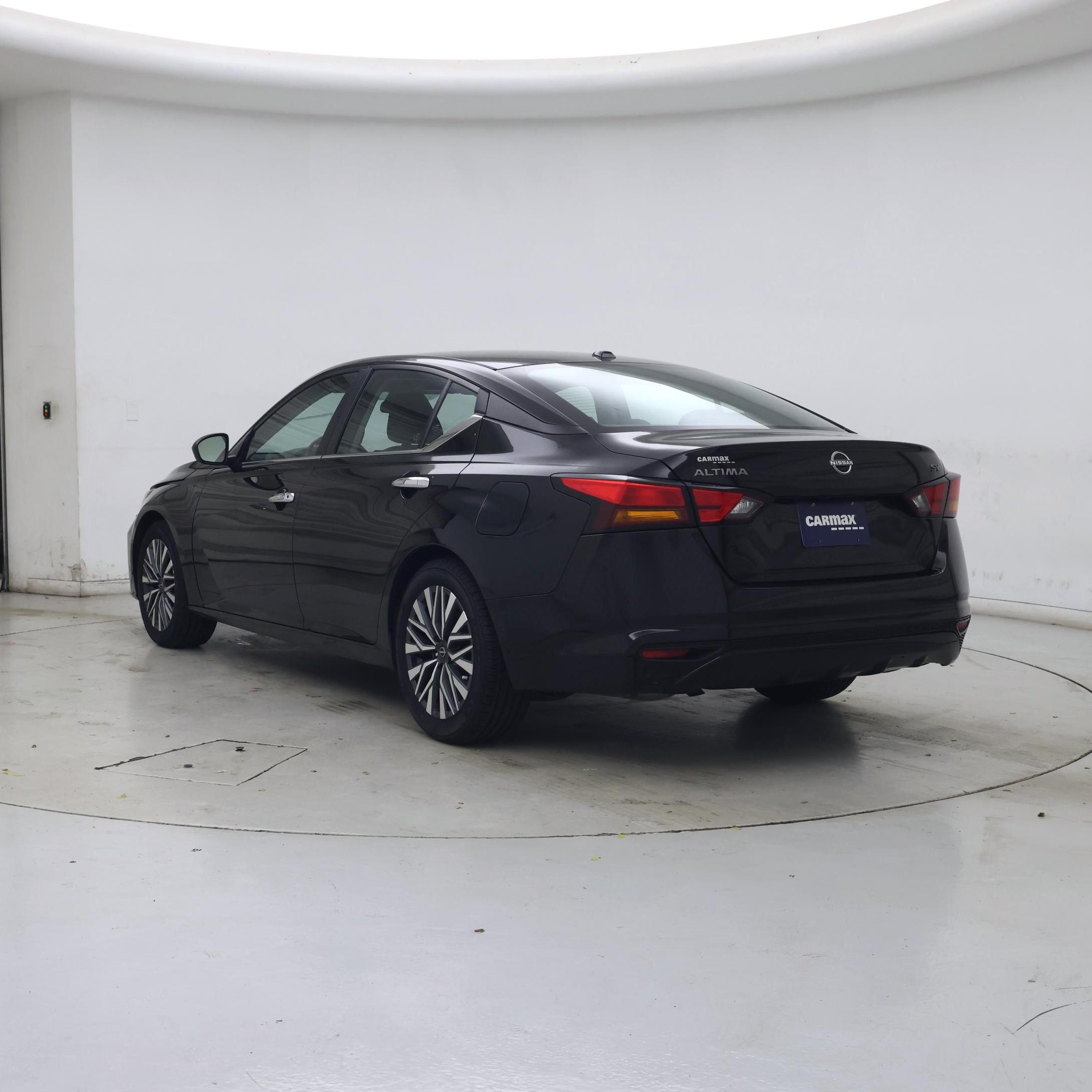 Thumbnail: 2024 Nissan Altima - 2