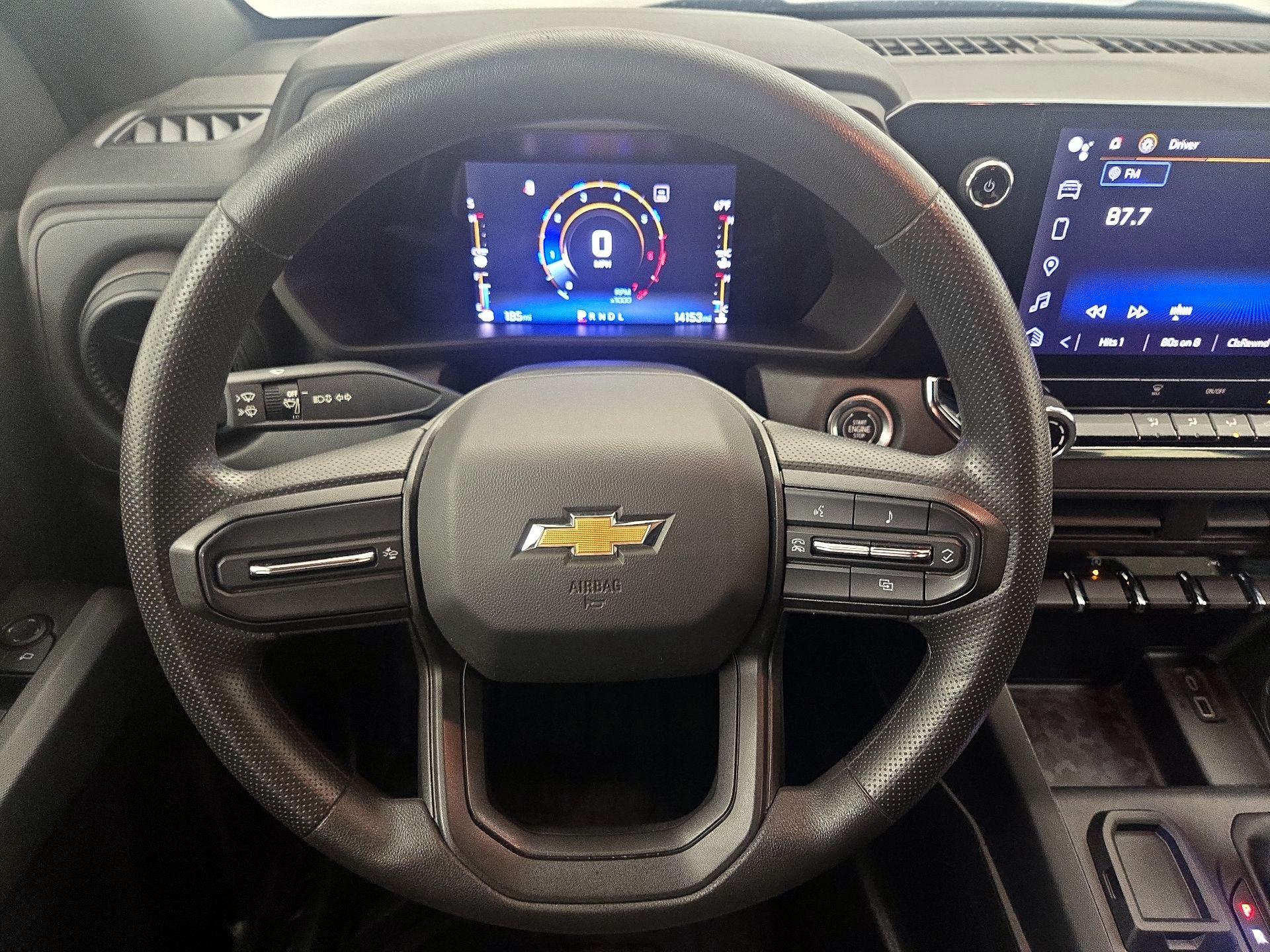 Thumbnail: 2023 Chevrolet Colorado - 10