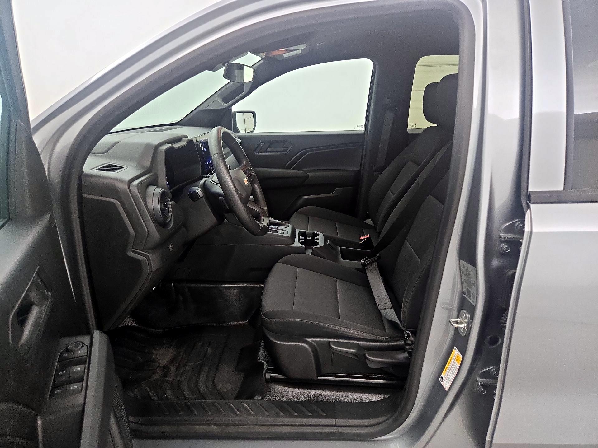 Thumbnail: 2023 Chevrolet Colorado - 11