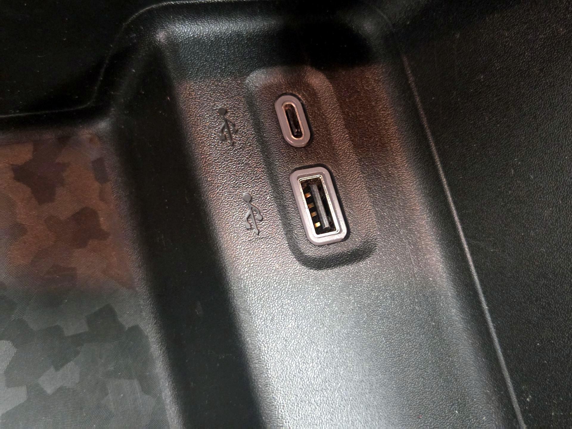 Thumbnail: 2023 Chevrolet Colorado - 18
