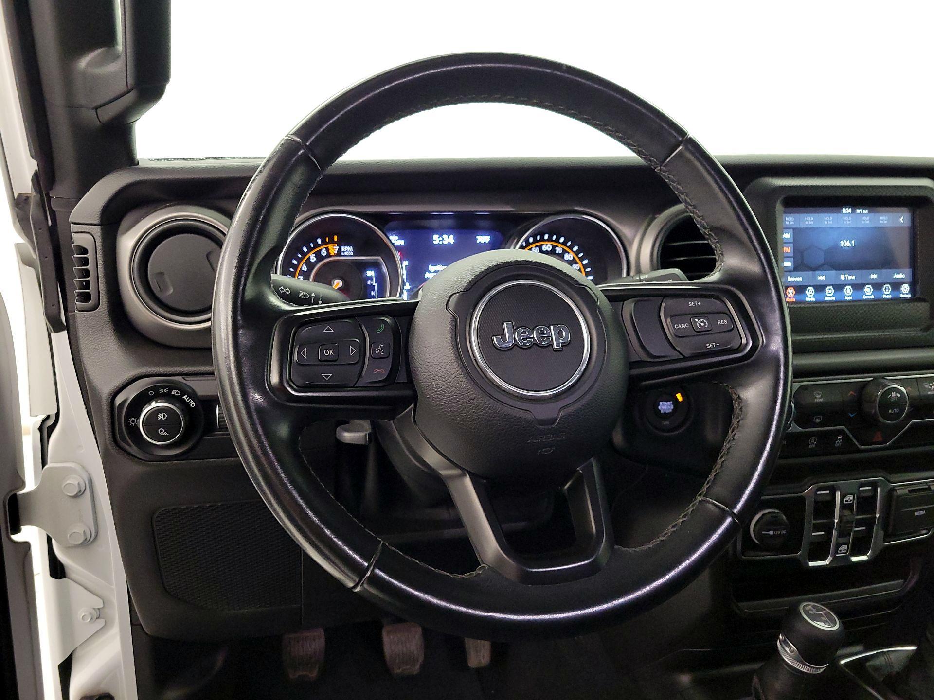 Thumbnail: 2021 Jeep Gladiator - 10