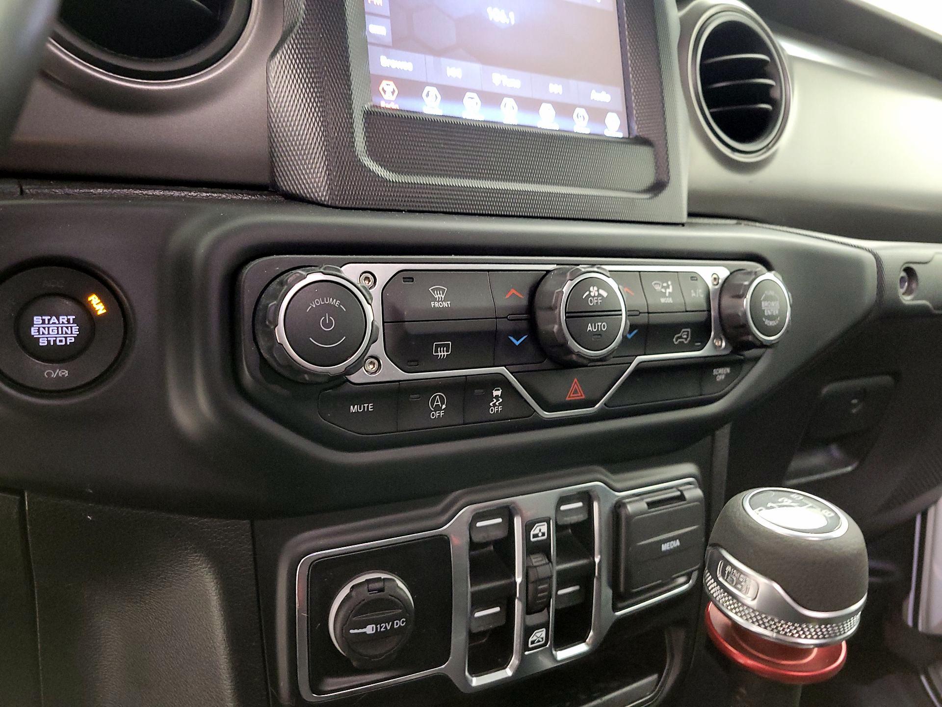 Thumbnail: 2021 Jeep Gladiator - 15