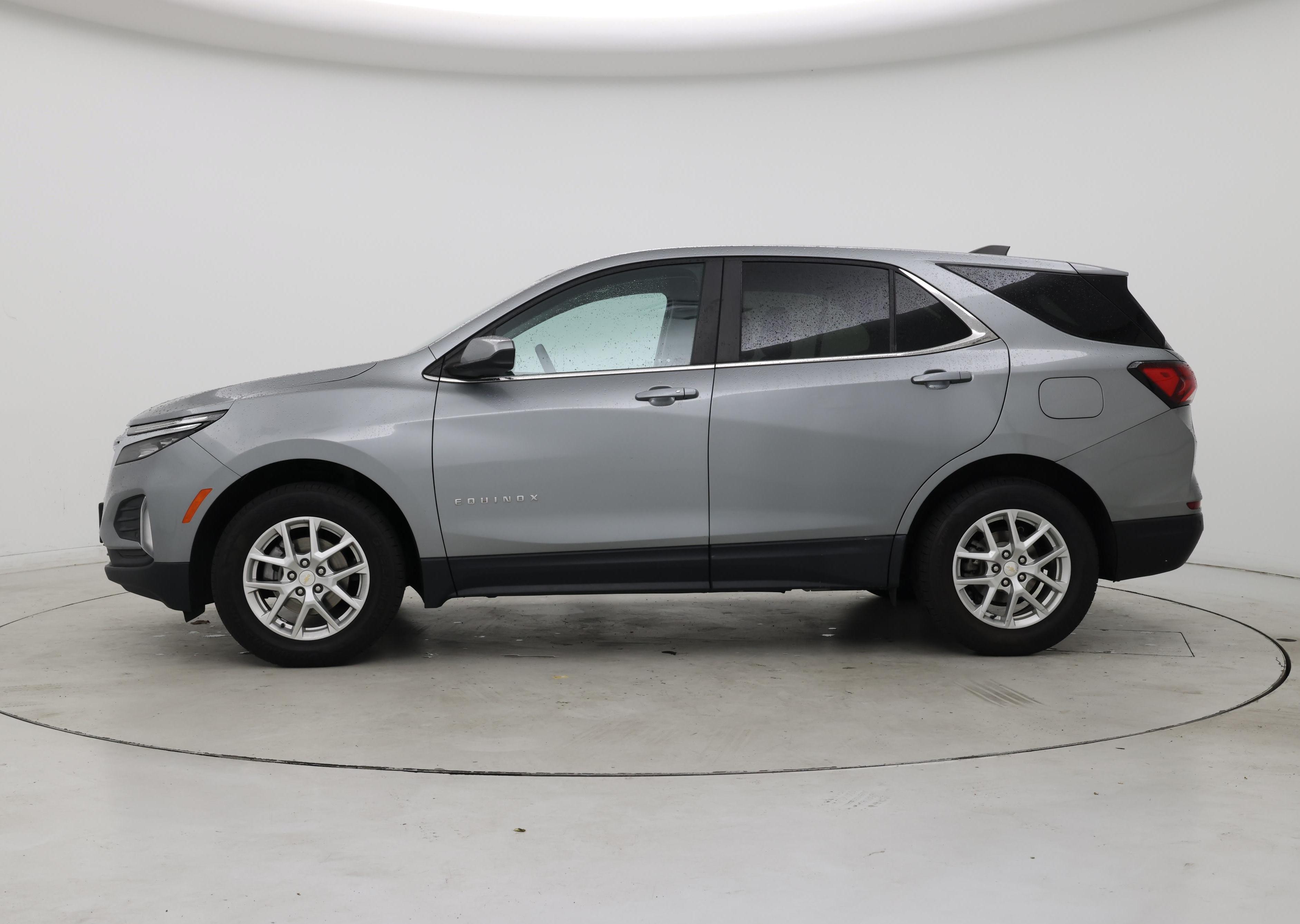 Thumbnail: 2023 Chevrolet Equinox - 3