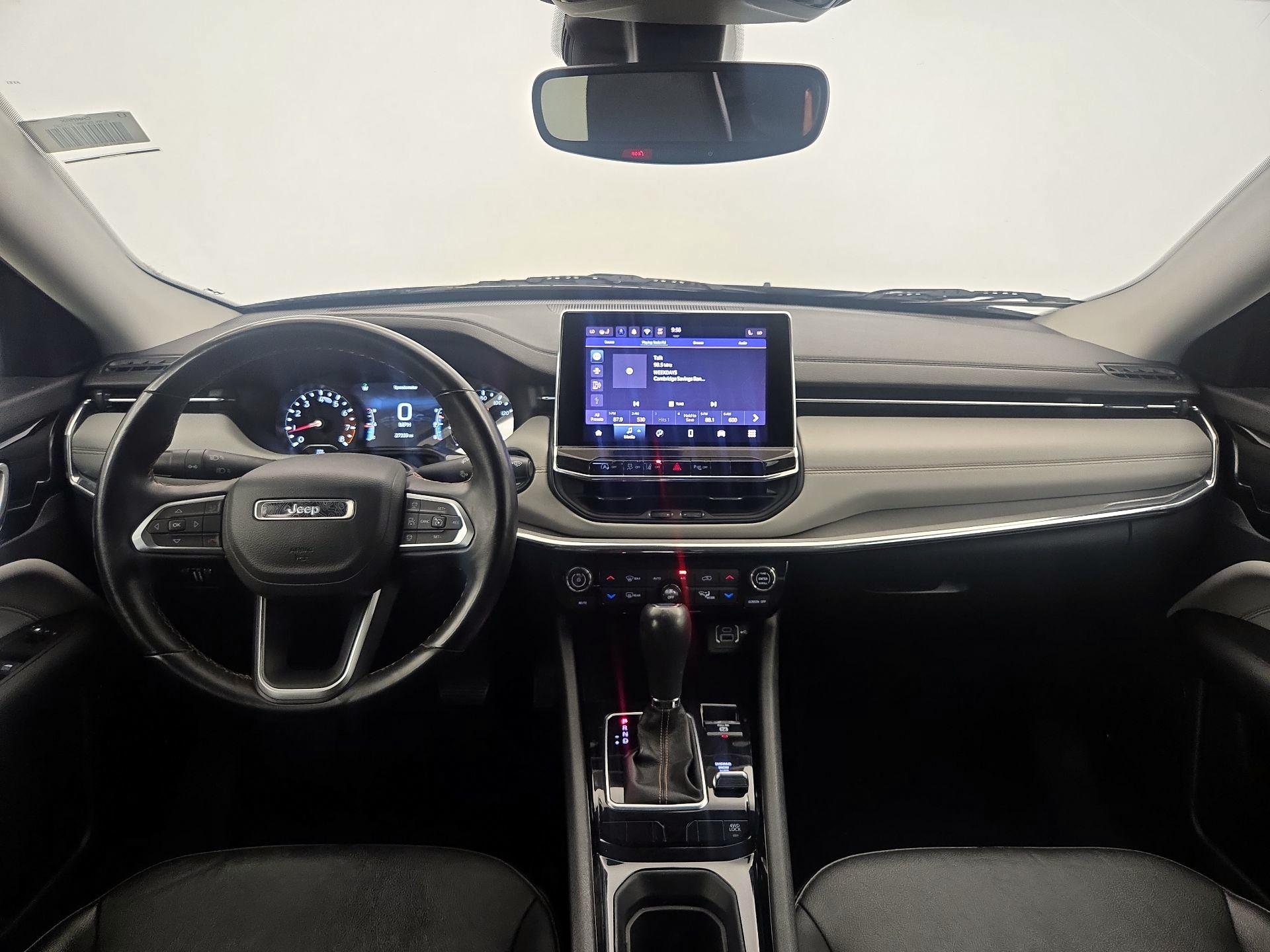 Thumbnail: 2022 Jeep Compass - 9