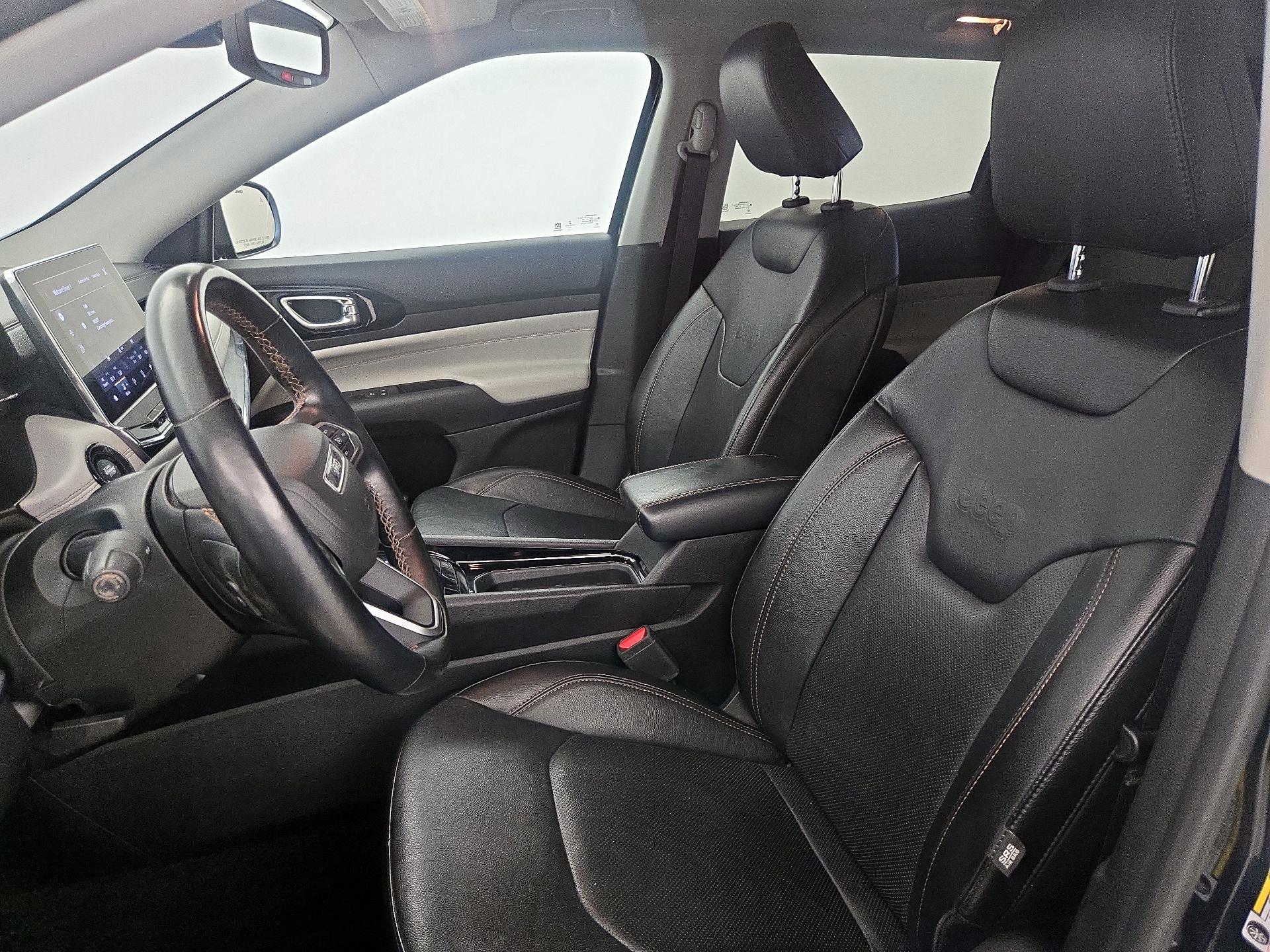 Thumbnail: 2022 Jeep Compass - 11
