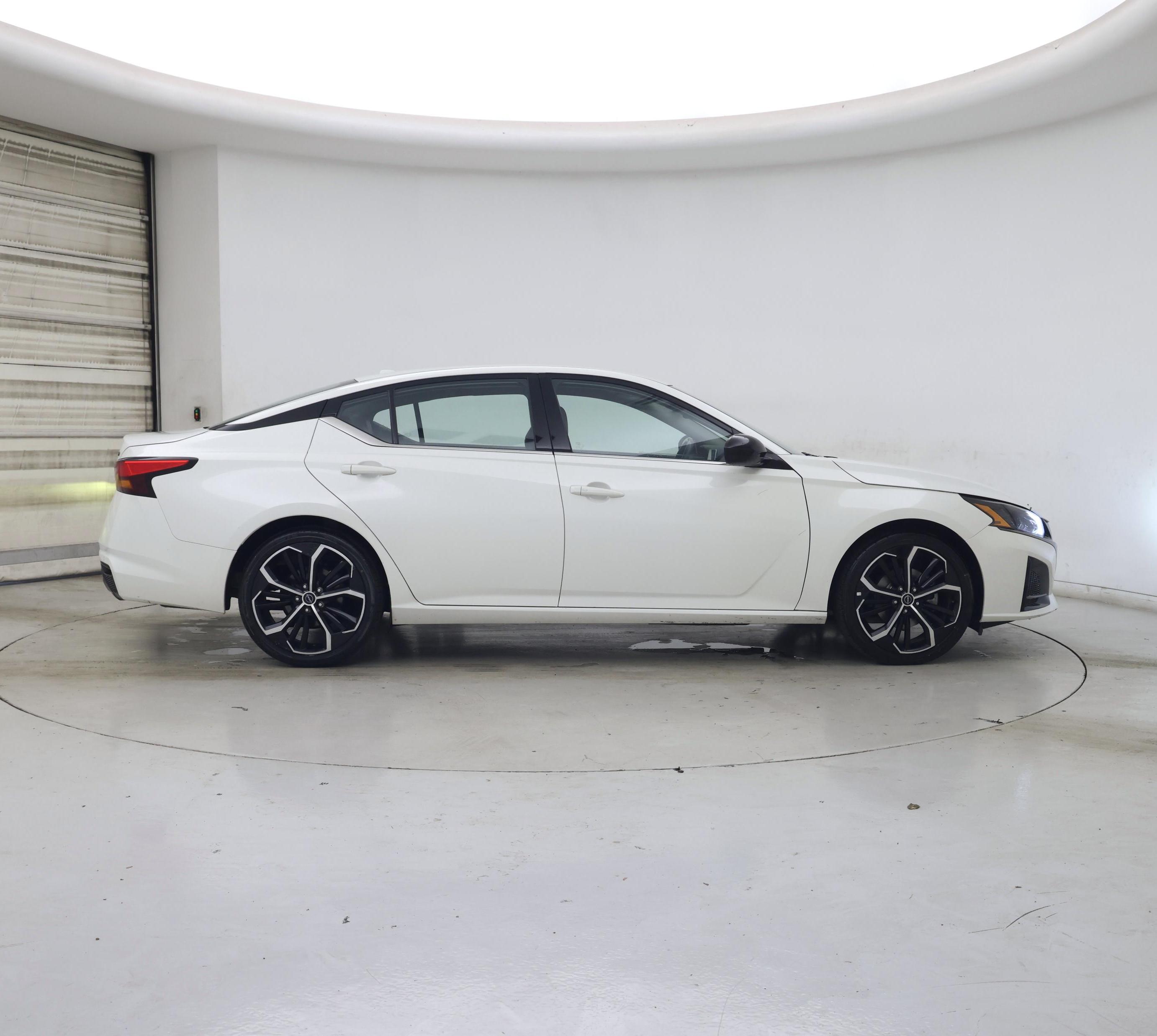 Thumbnail: 2024 Nissan Altima - 7