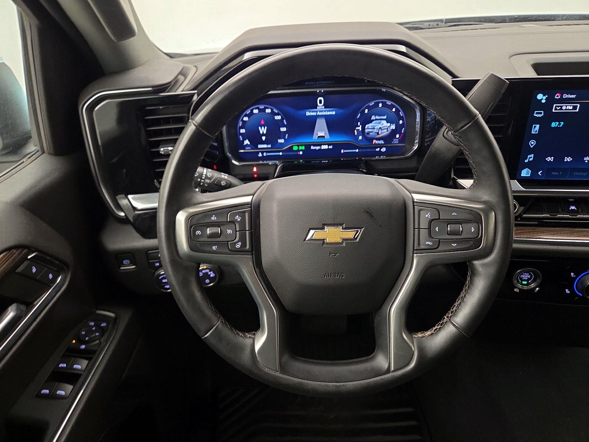 Thumbnail: 2023 Chevrolet Silverado 1500 - 10