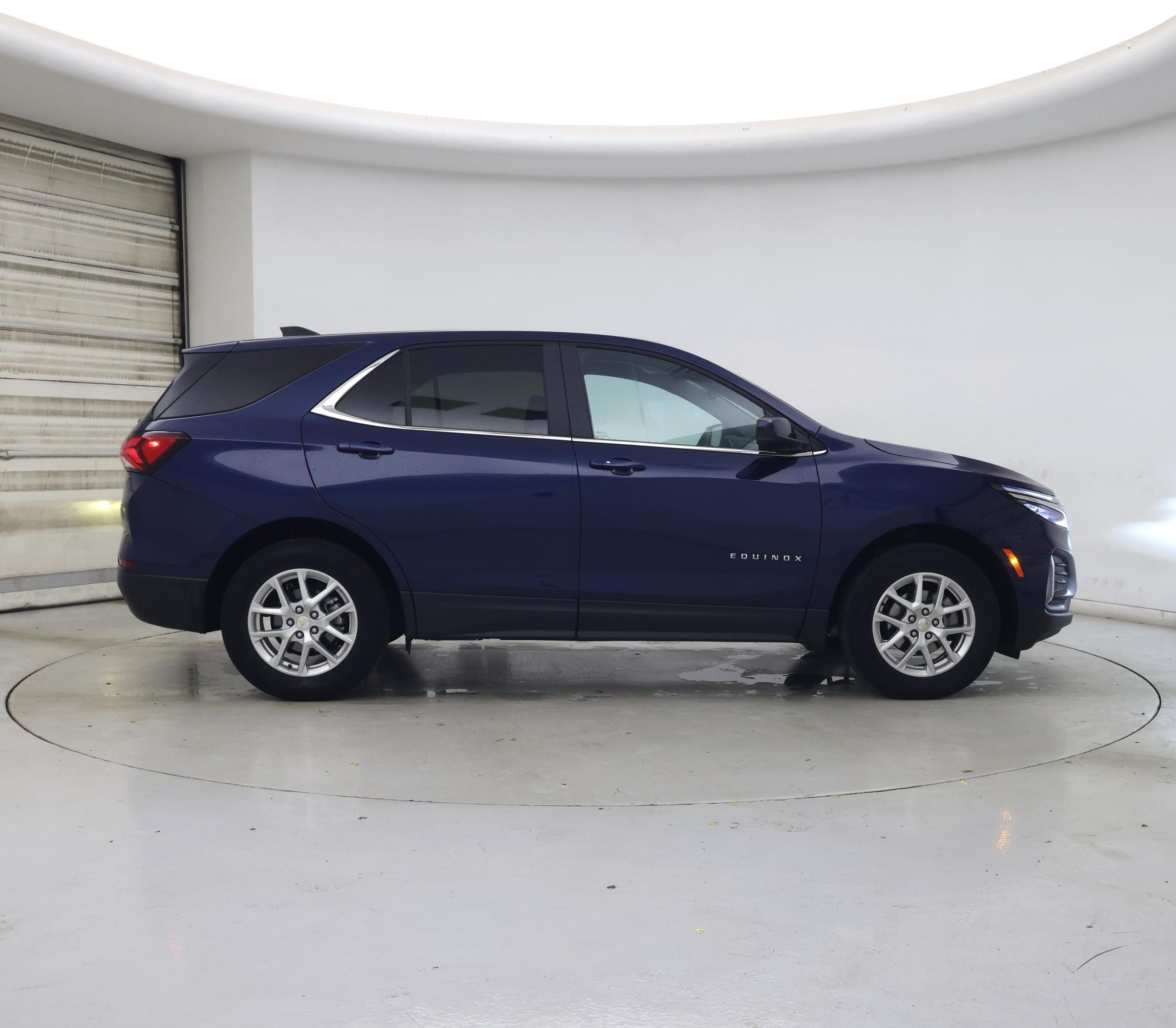 Thumbnail: 2022 Chevrolet Equinox - 7