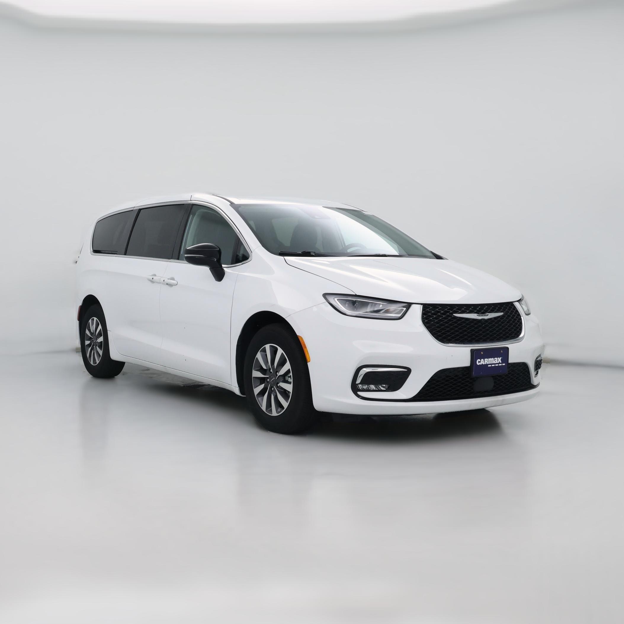 Thumbnail: 2024 Chrysler Pacifica - 1
