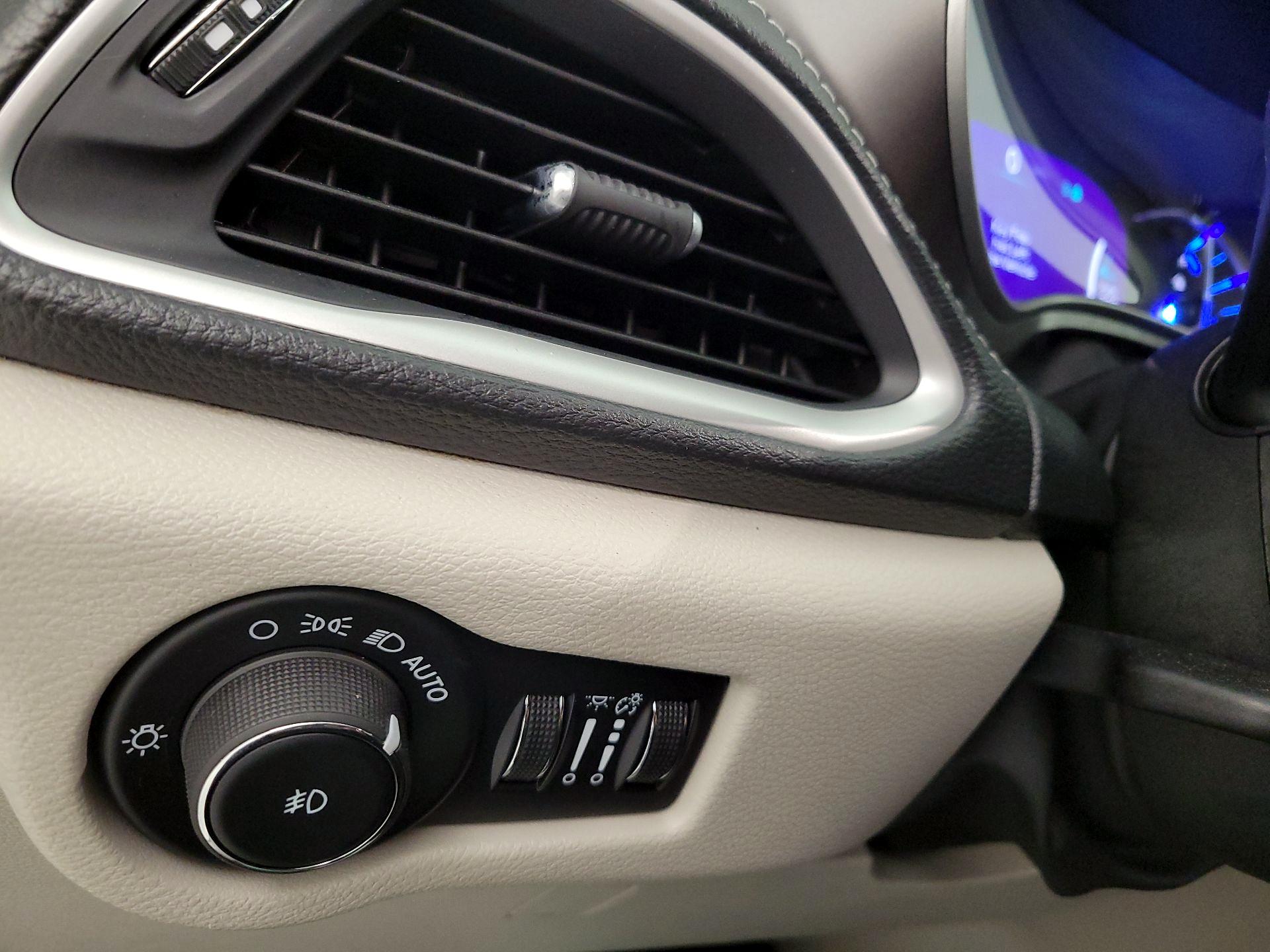 Thumbnail: 2024 Chrysler Pacifica - 13