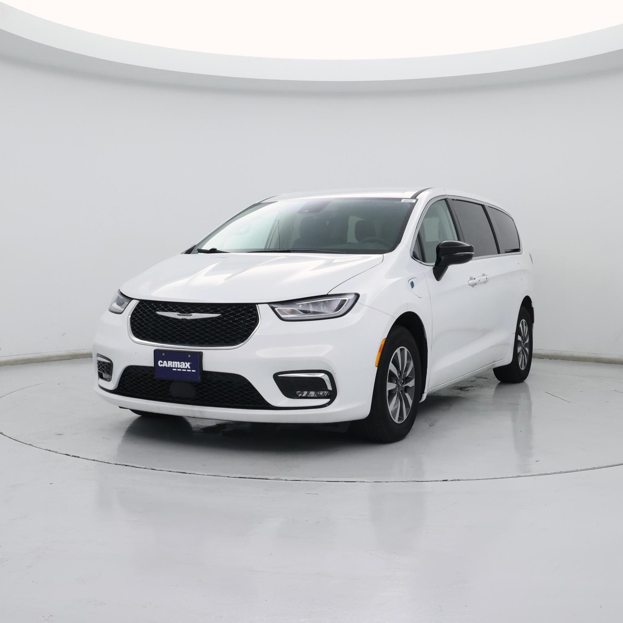 Thumbnail: 2024 Chrysler Pacifica - 4
