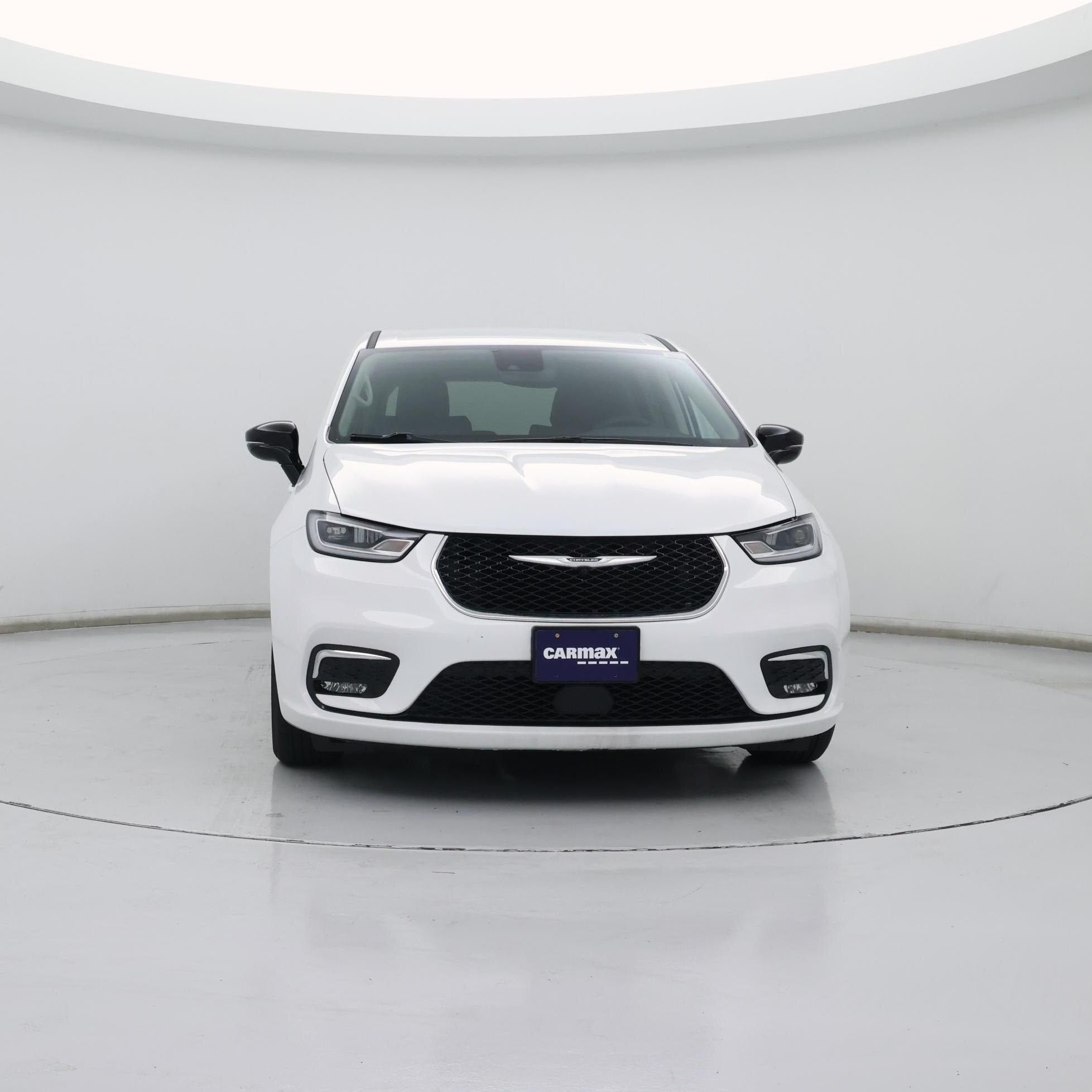 Thumbnail: 2024 Chrysler Pacifica - 5