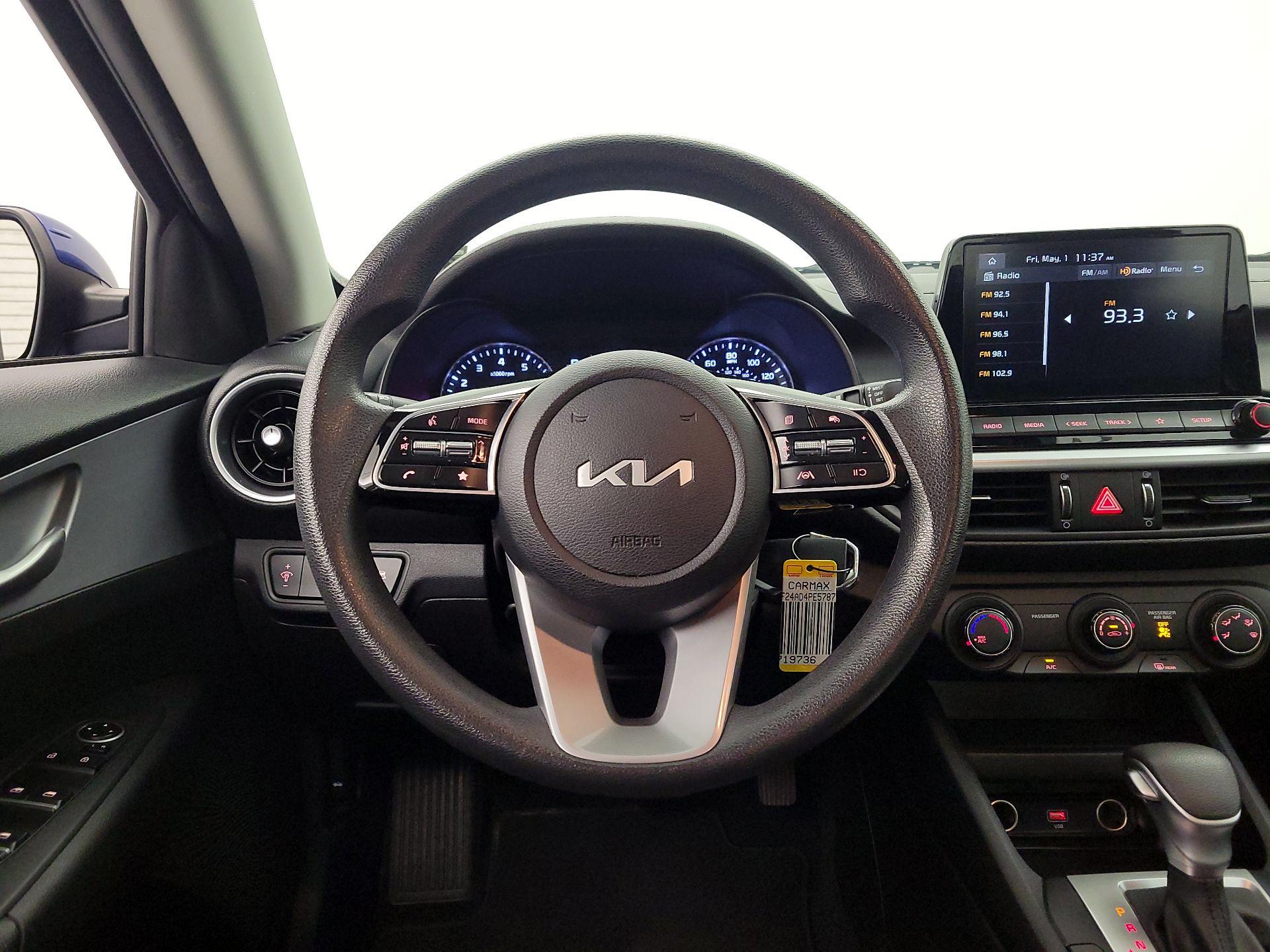 Thumbnail: 2023 Kia Forte - 10