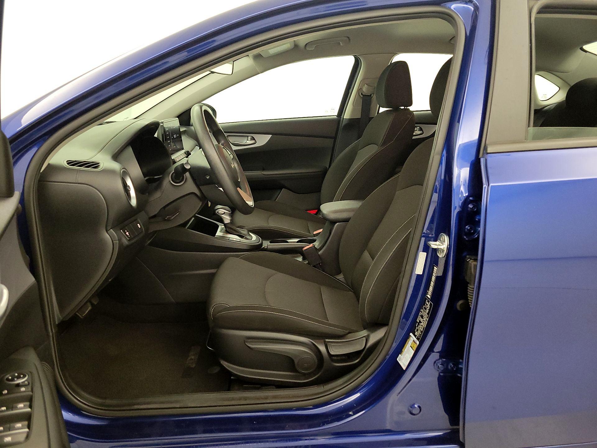 Thumbnail: 2023 Kia Forte - 11