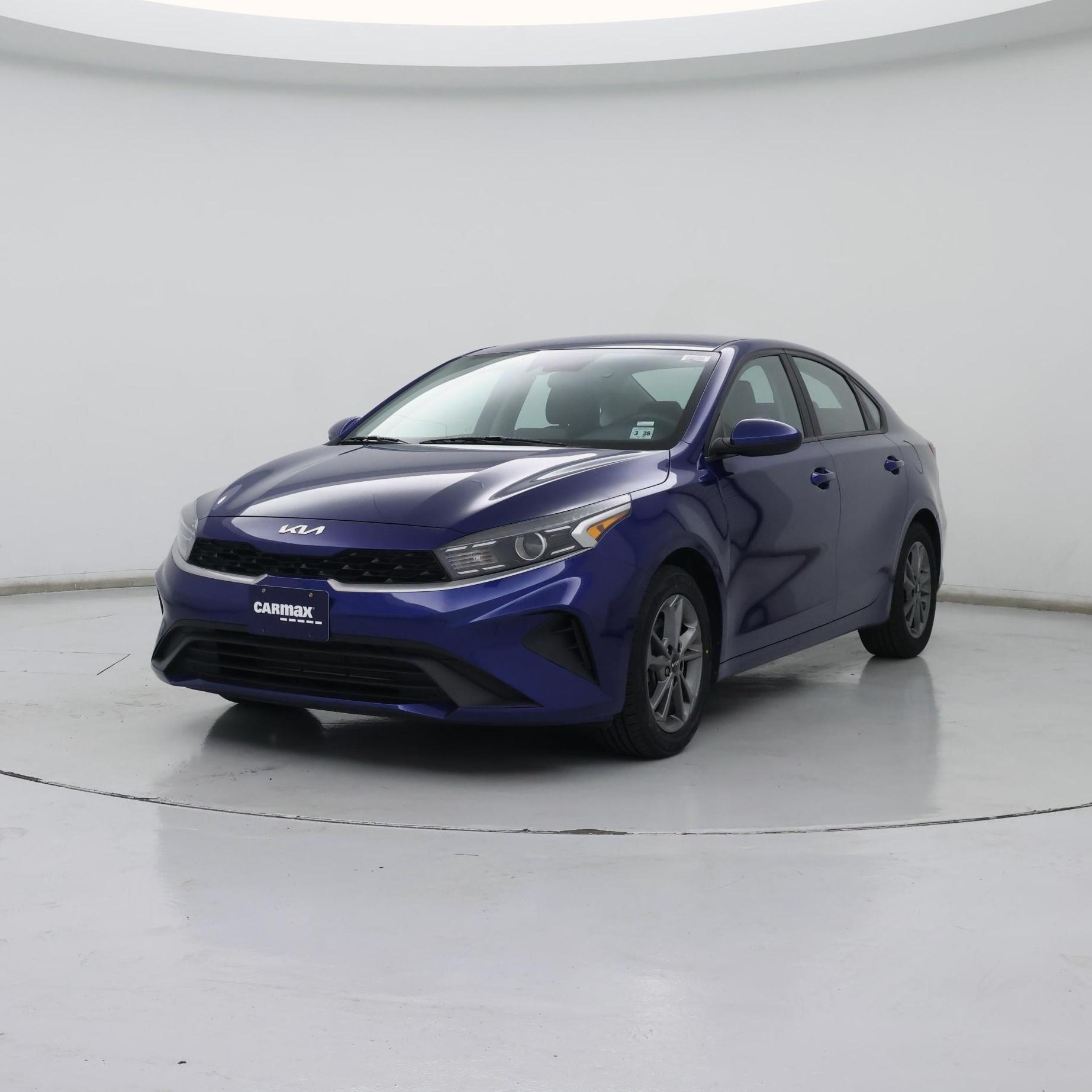Thumbnail: 2023 Kia Forte - 4