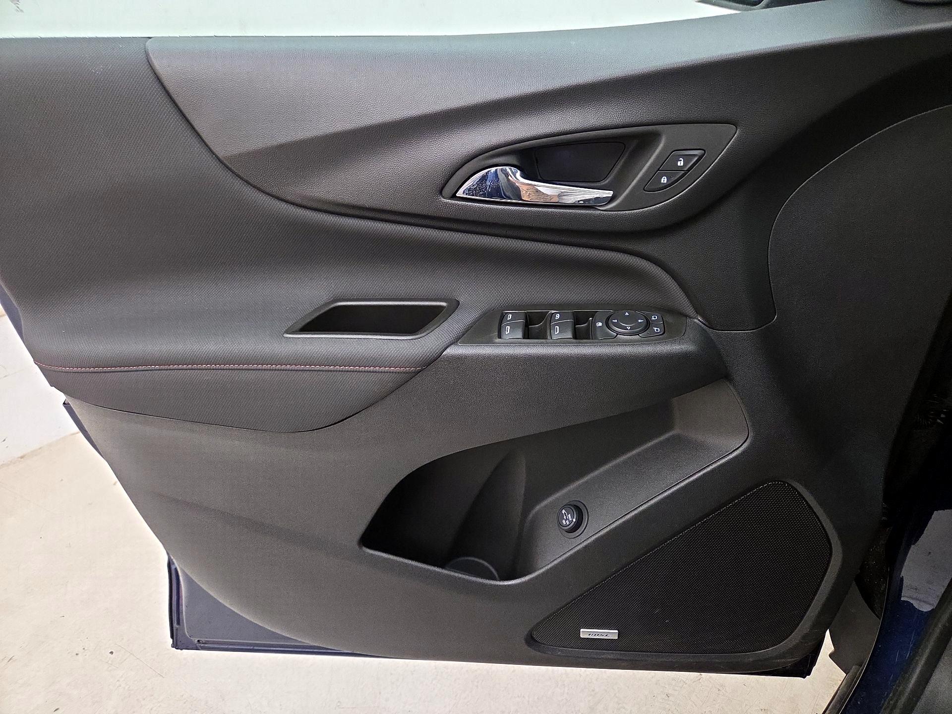 Thumbnail: 2022 Chevrolet Equinox - 12