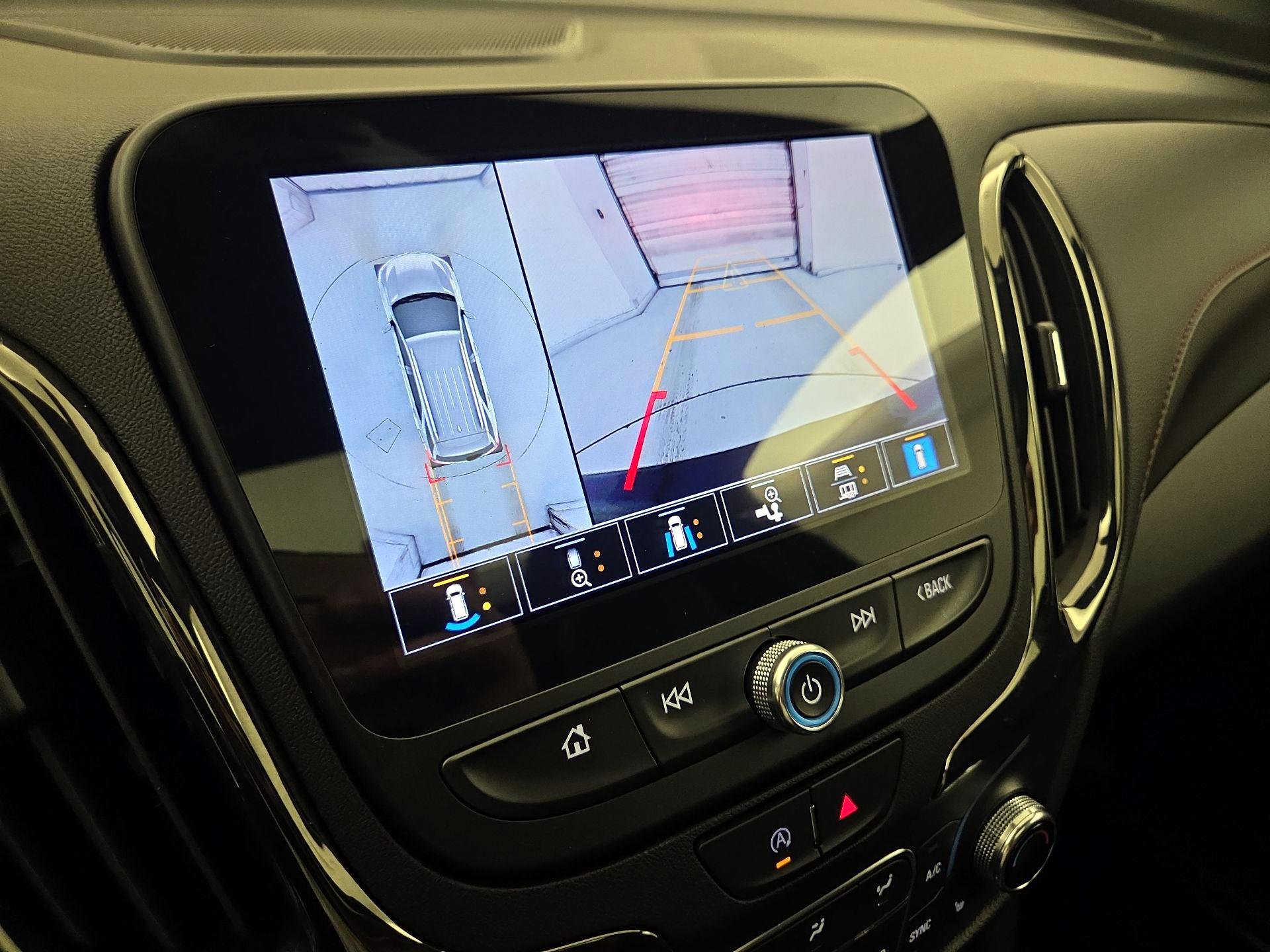 Thumbnail: 2022 Chevrolet Equinox - 14