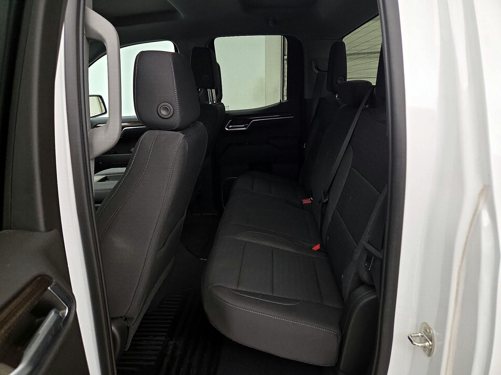 Thumbnail: 2023 Chevrolet Silverado 1500 - 19