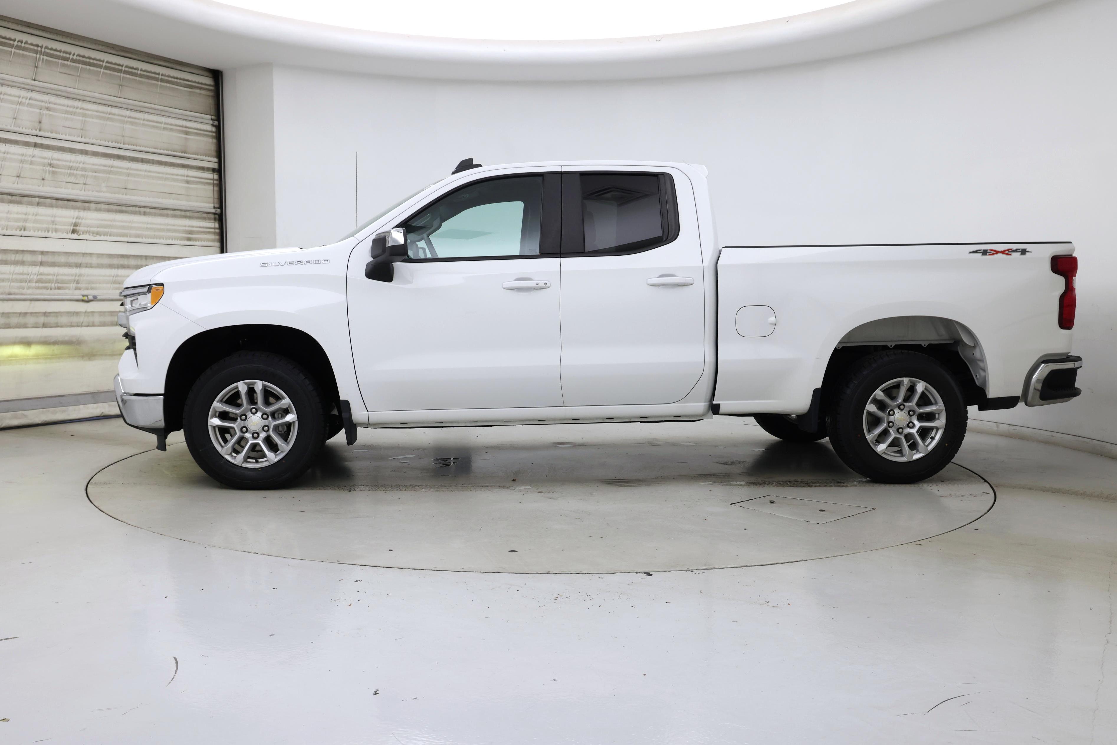 Thumbnail: 2023 Chevrolet Silverado 1500 - 3