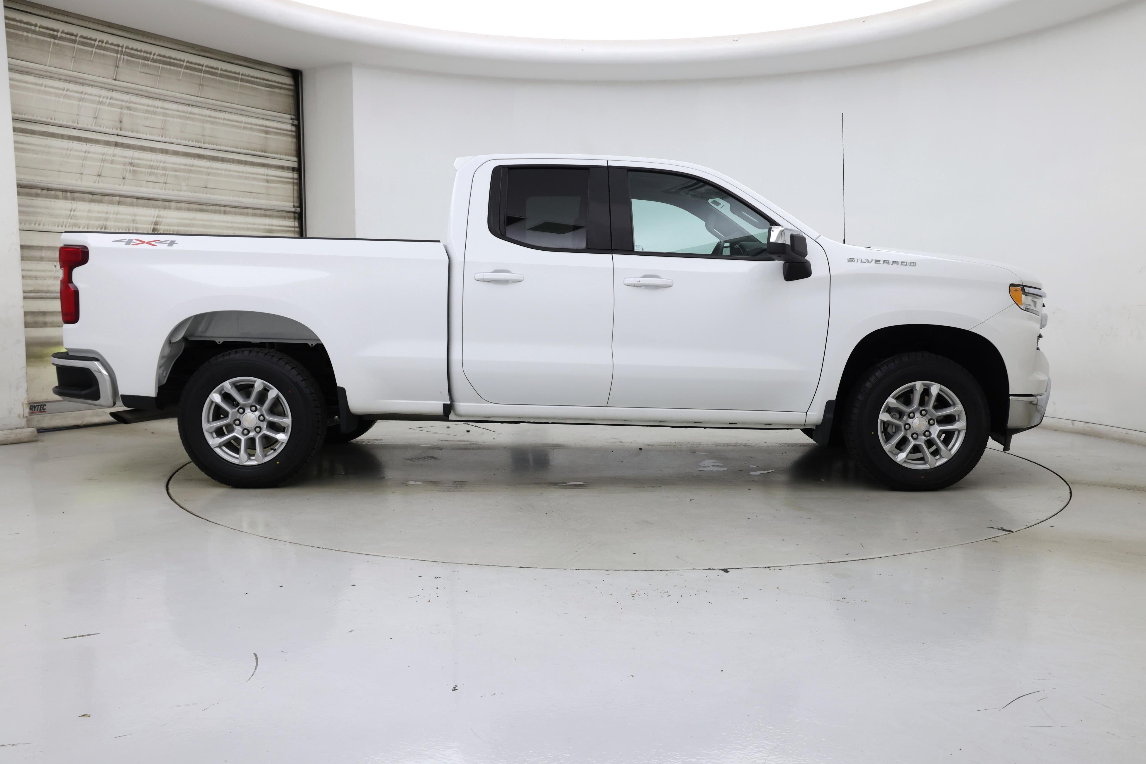 Thumbnail: 2023 Chevrolet Silverado 1500 - 7