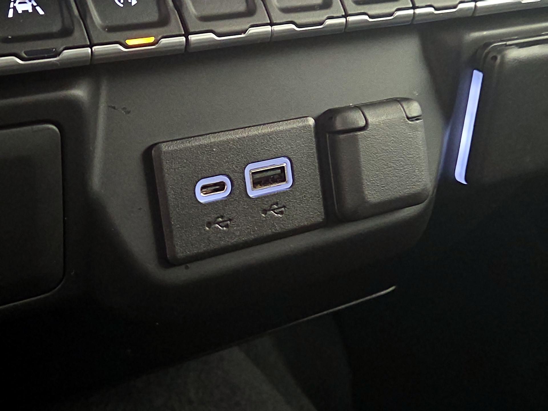 Thumbnail: 2022 Chevrolet Silverado 1500 - 18