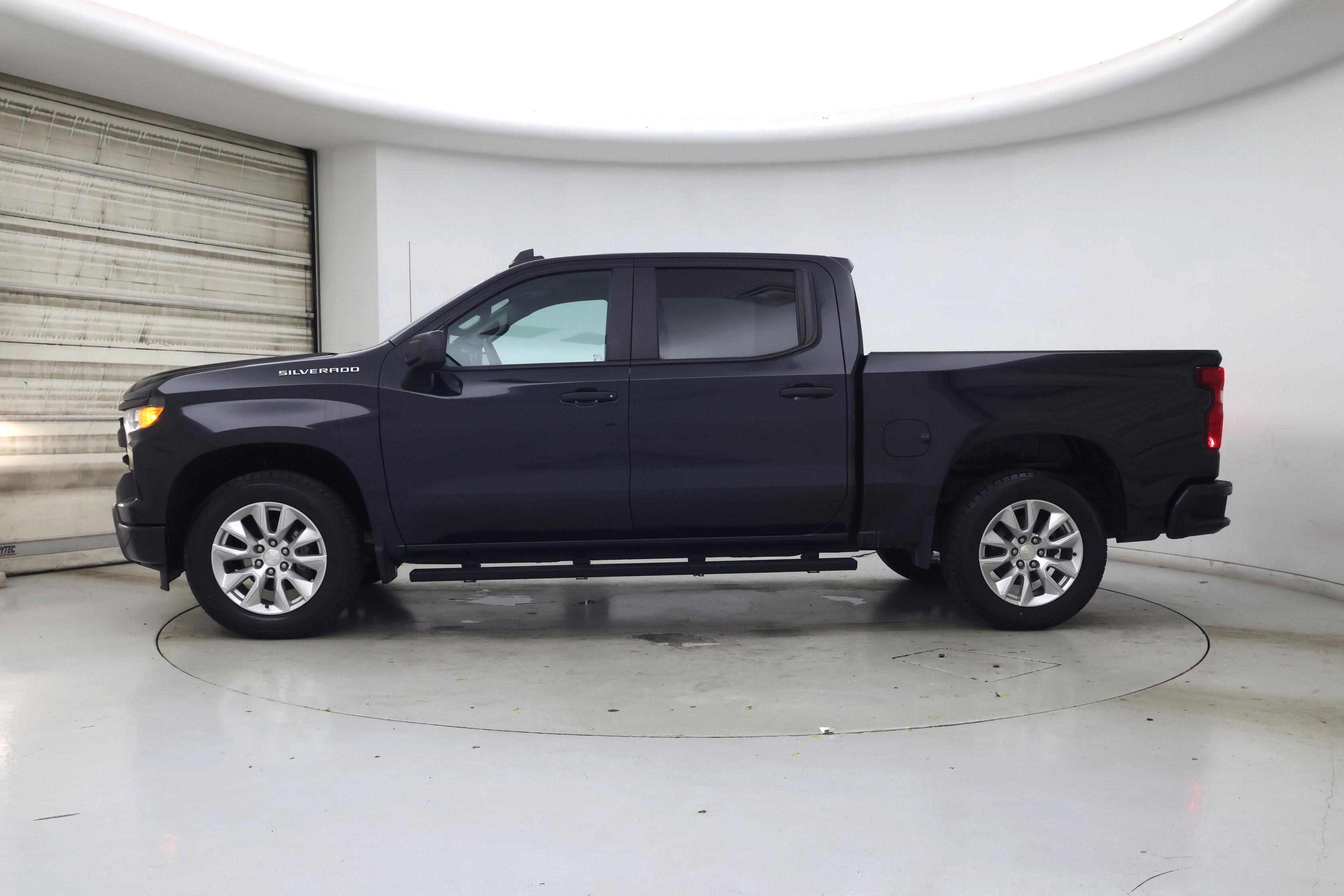 Thumbnail: 2022 Chevrolet Silverado 1500 - 3