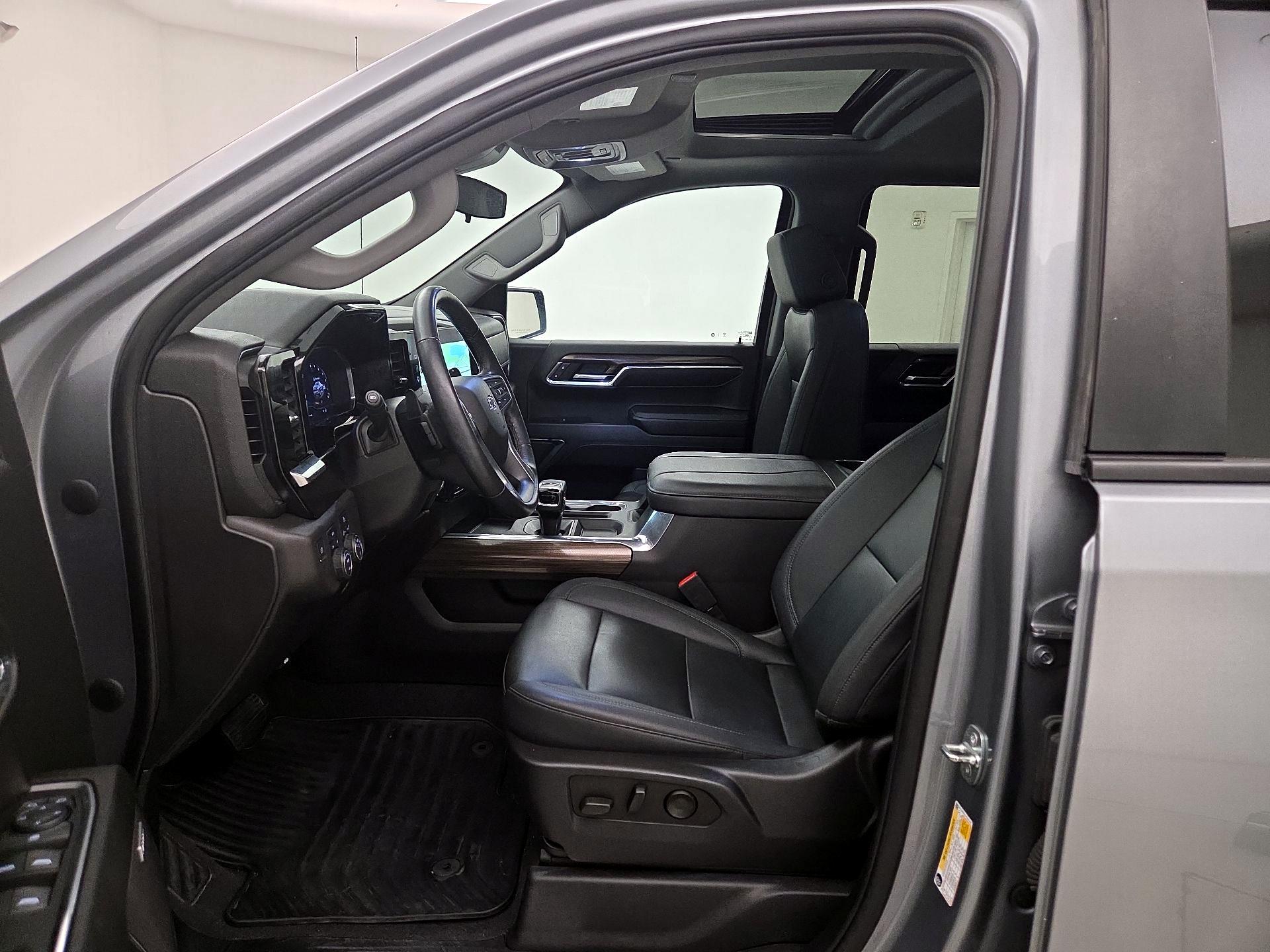 Thumbnail: 2023 Chevrolet Silverado 1500 - 11