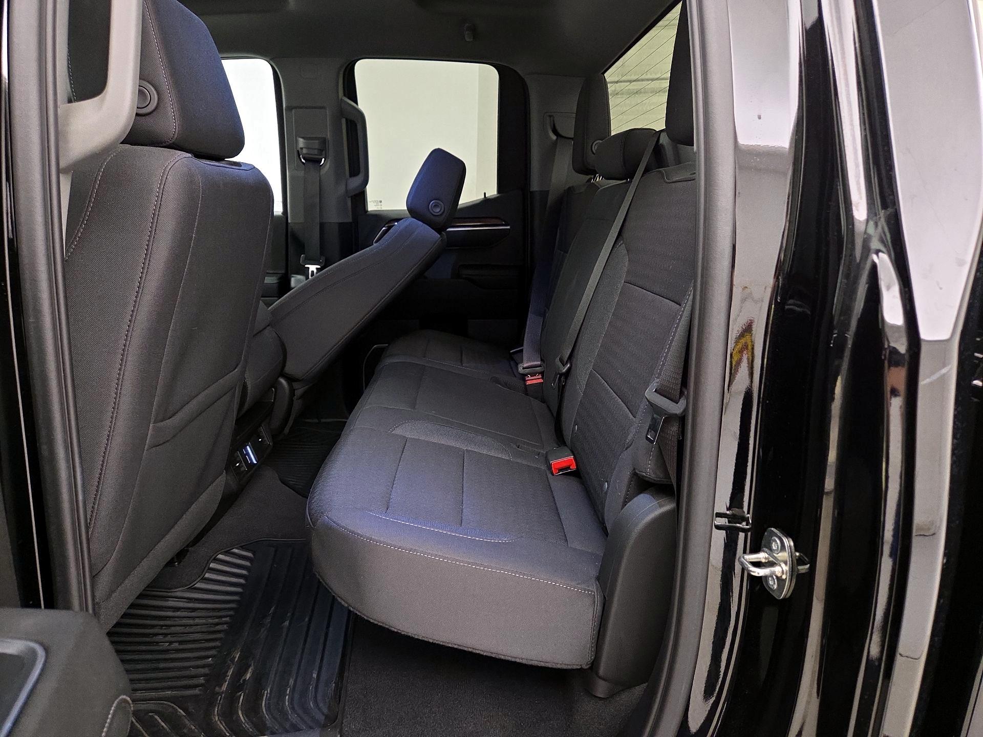 Thumbnail: 2023 Chevrolet Silverado 1500 - 19