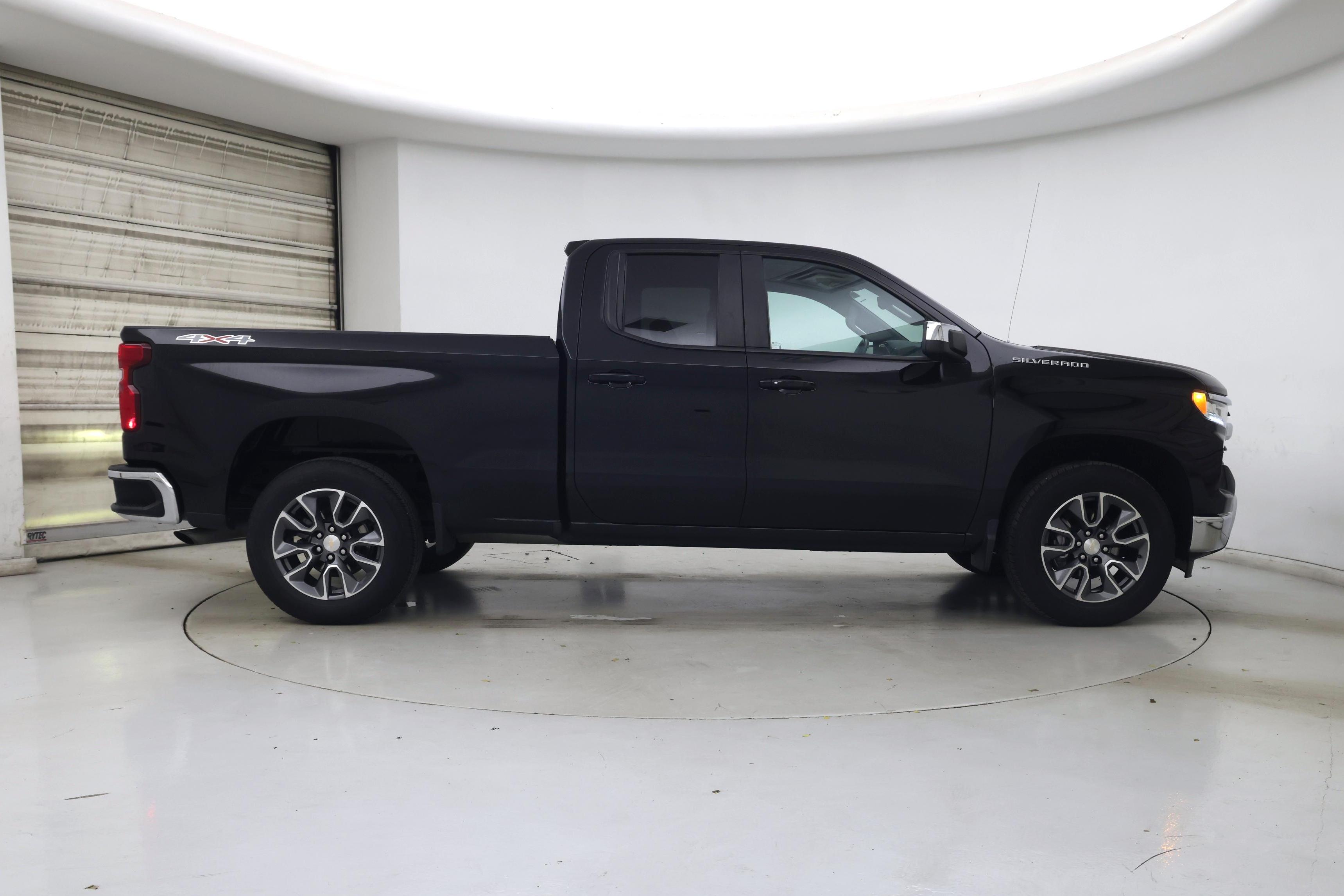 Thumbnail: 2023 Chevrolet Silverado 1500 - 7