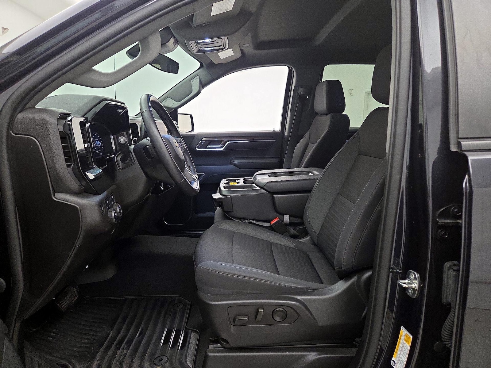 2022 Chevrolet Silverado 1500 LT - Photo 12