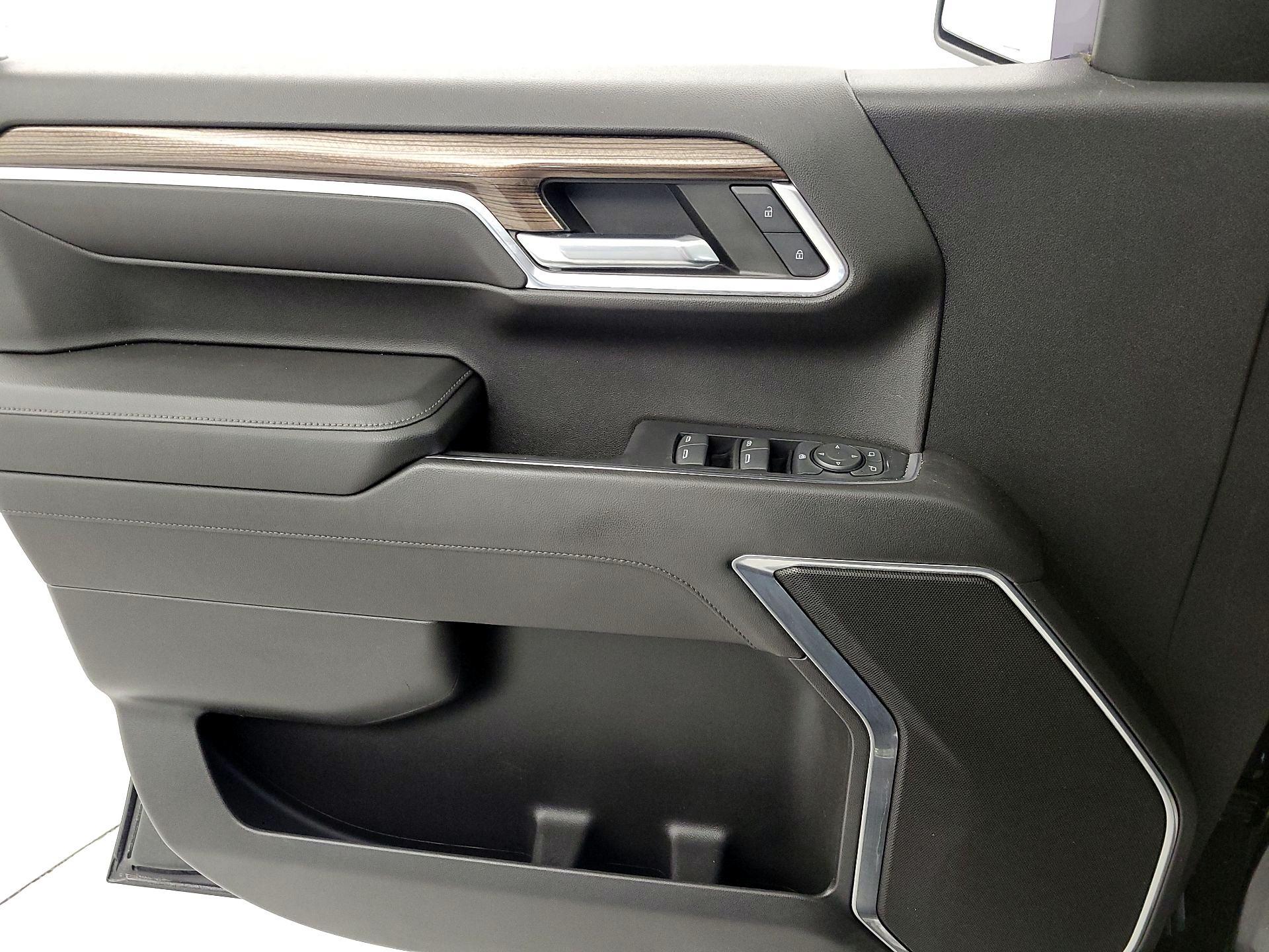 Thumbnail: 2022 Chevrolet Silverado 1500 - 12