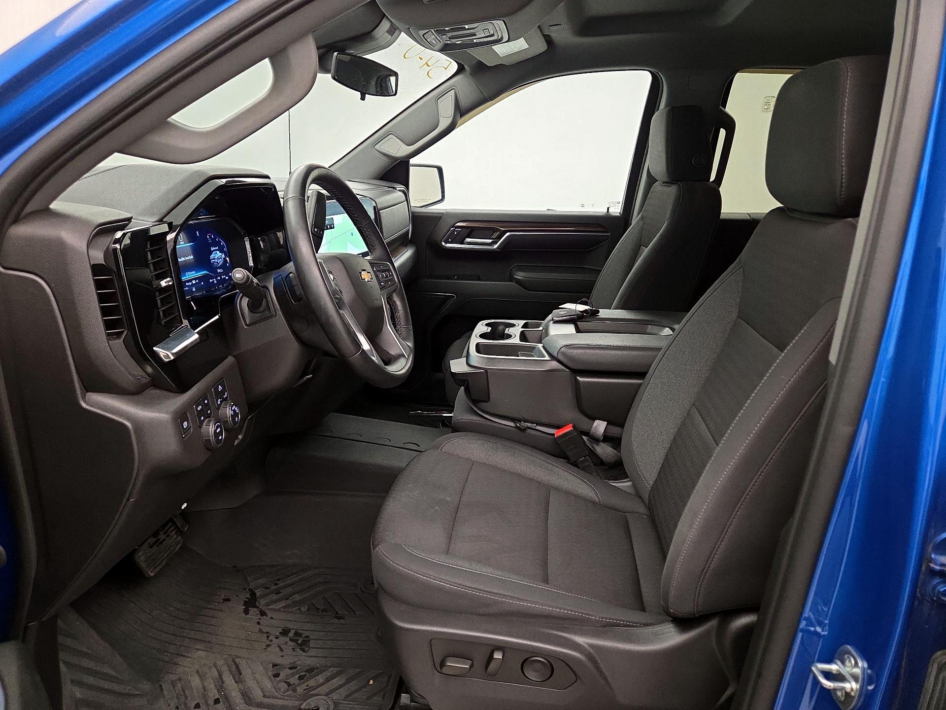 Thumbnail: 2023 Chevrolet Silverado 1500 - 11