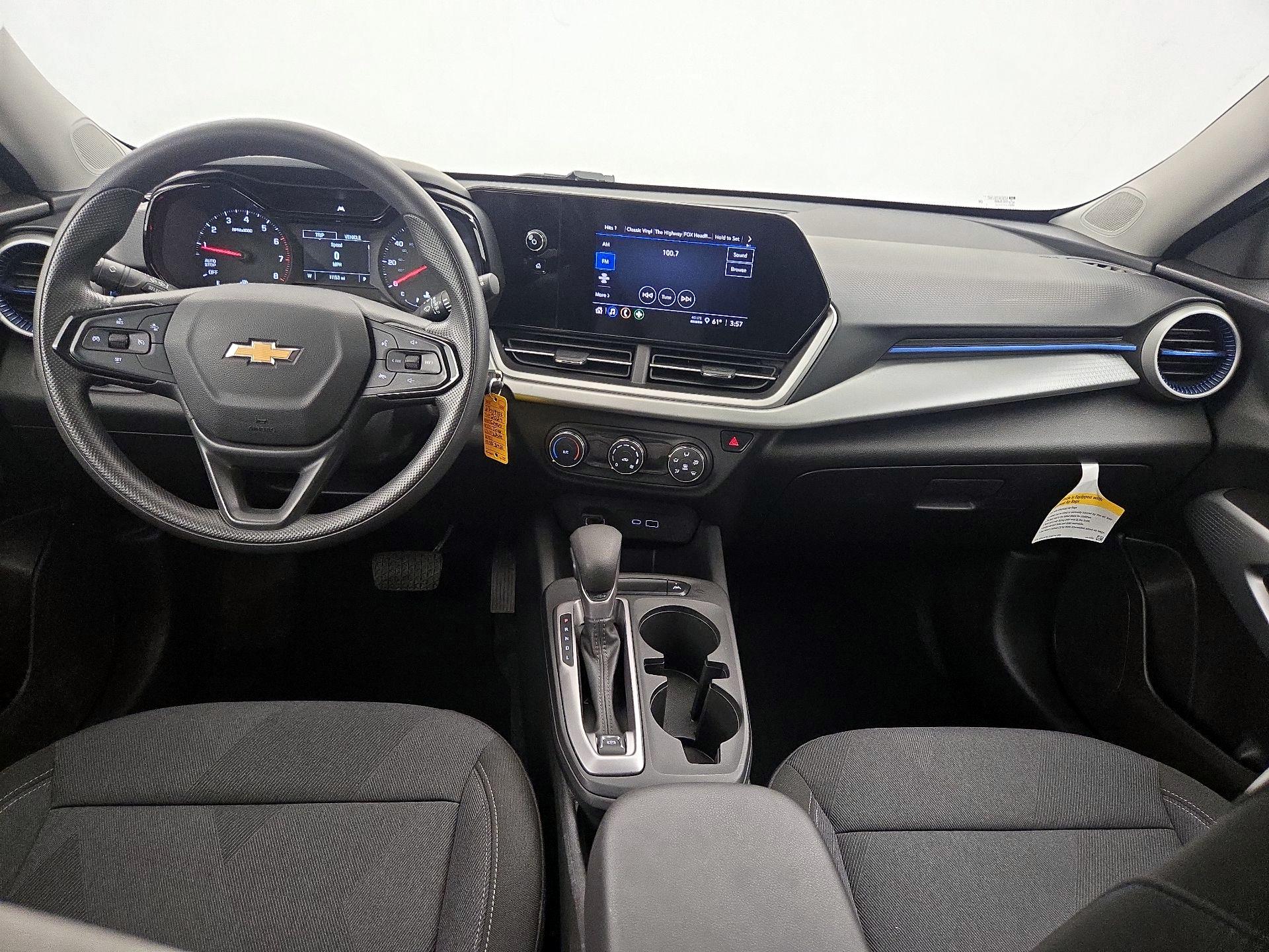 Thumbnail: 2024 Chevrolet Trax - 9