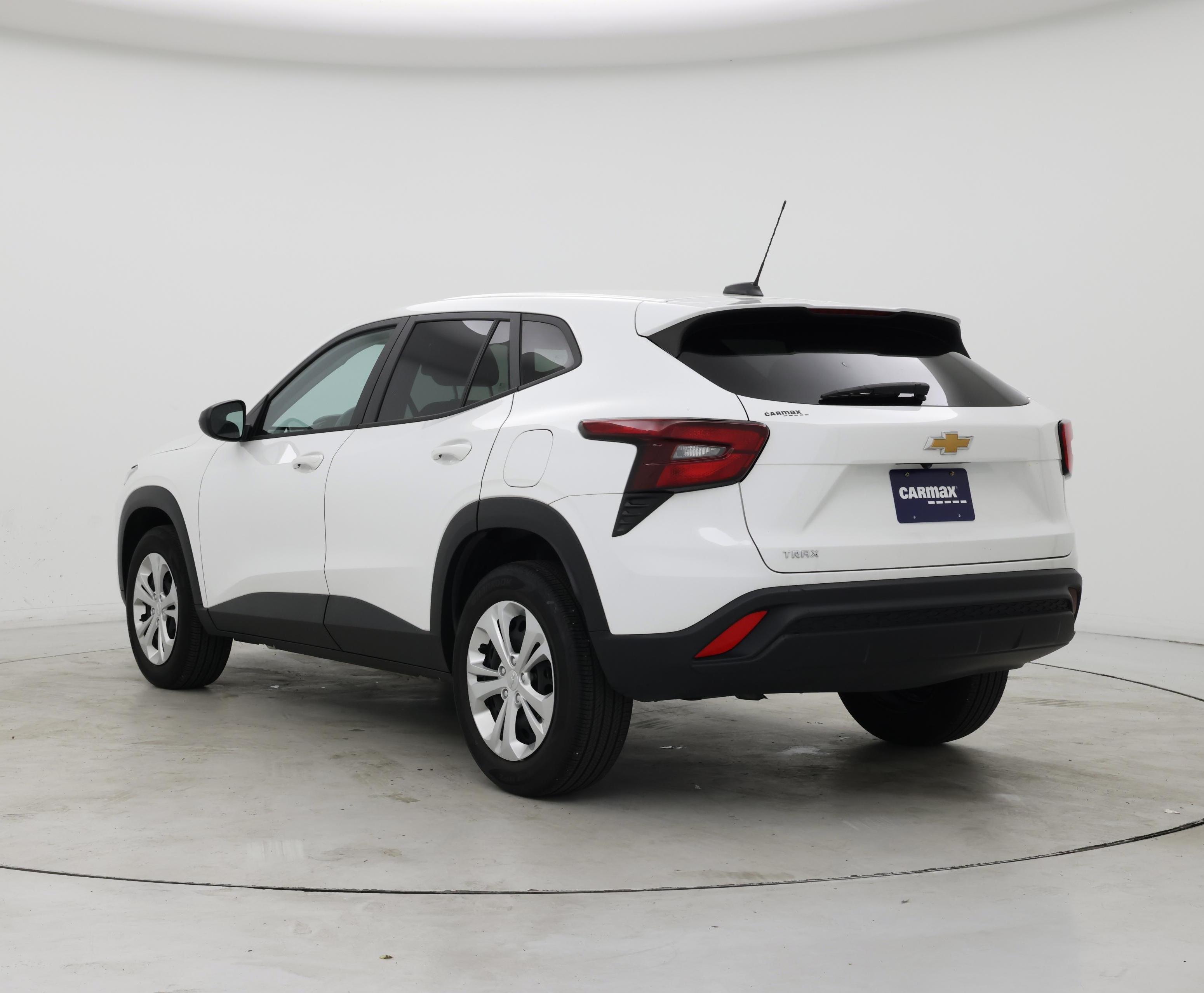 Thumbnail: 2024 Chevrolet Trax - 2