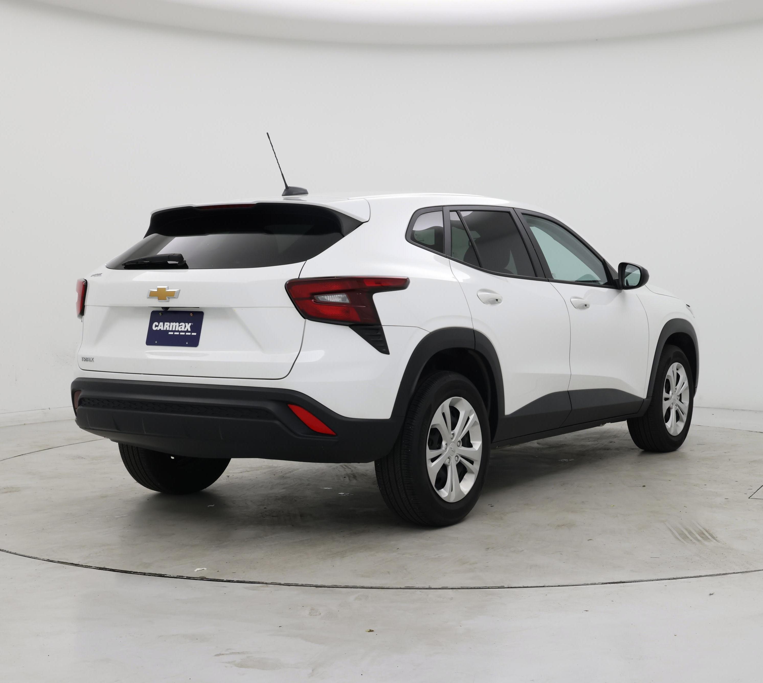 Thumbnail: 2024 Chevrolet Trax - 8