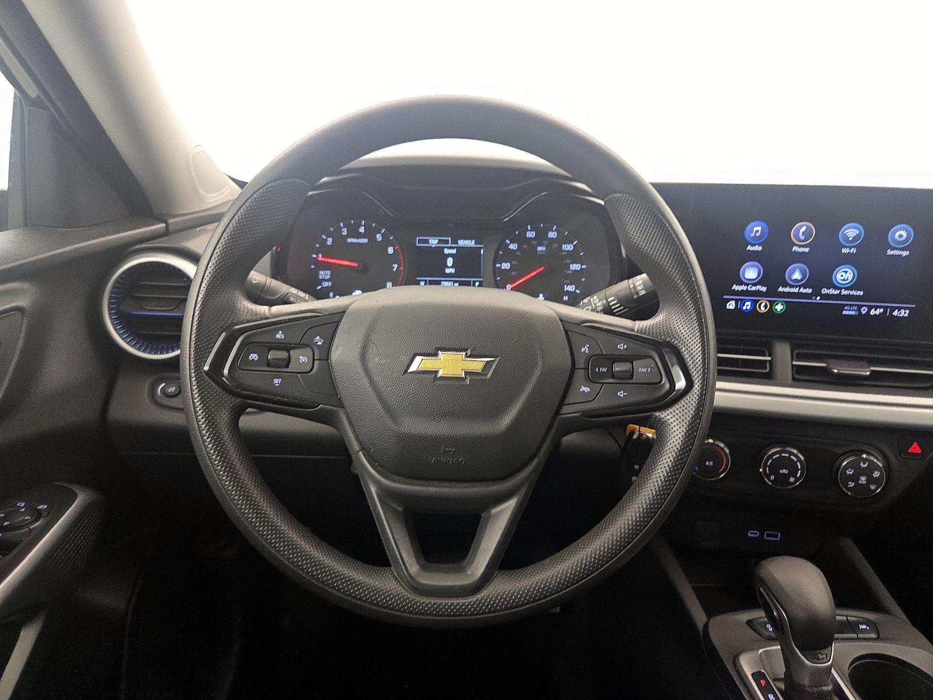 Thumbnail: 2024 Chevrolet Trax - 10