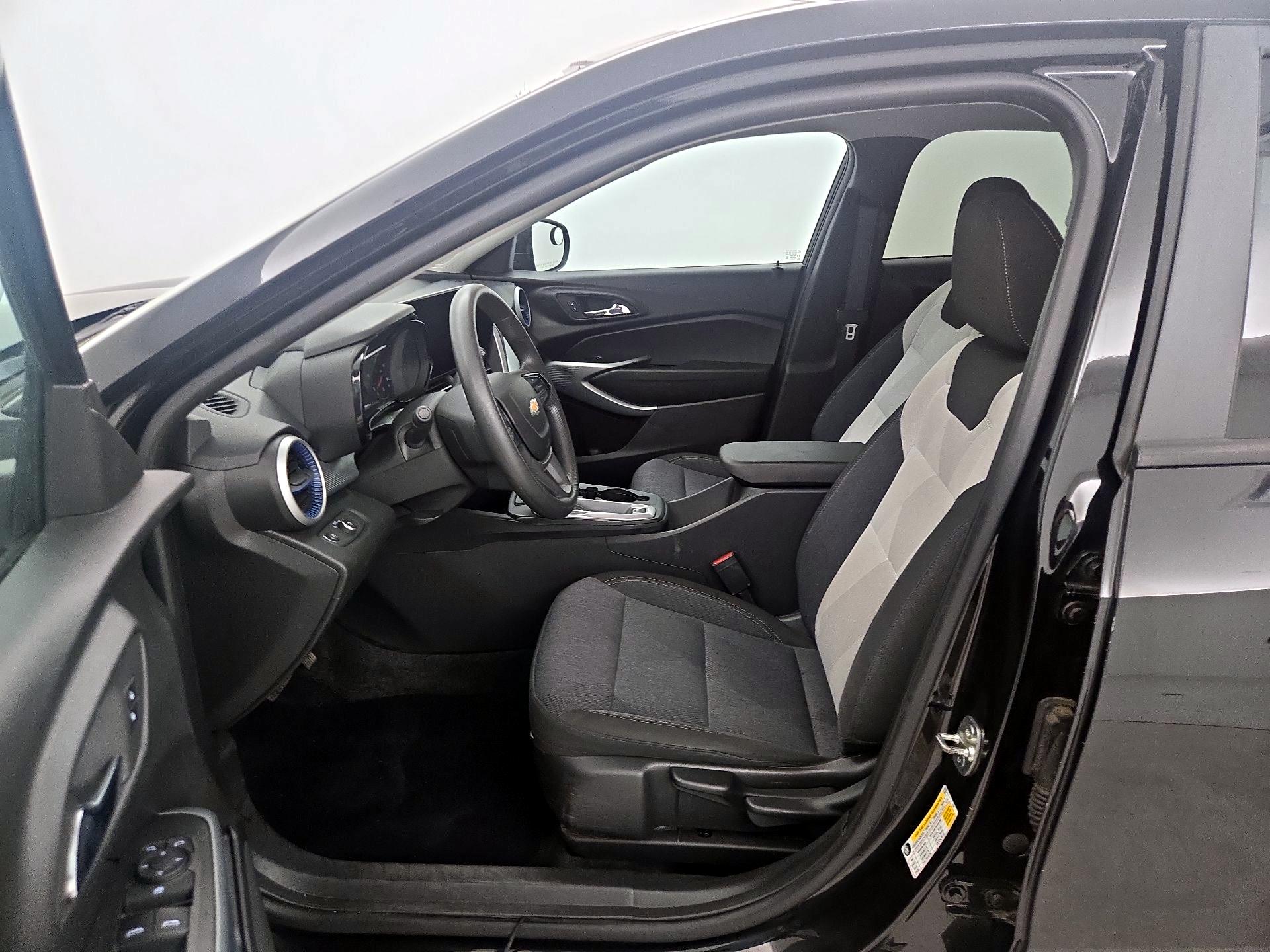 Thumbnail: 2024 Chevrolet Trax - 11