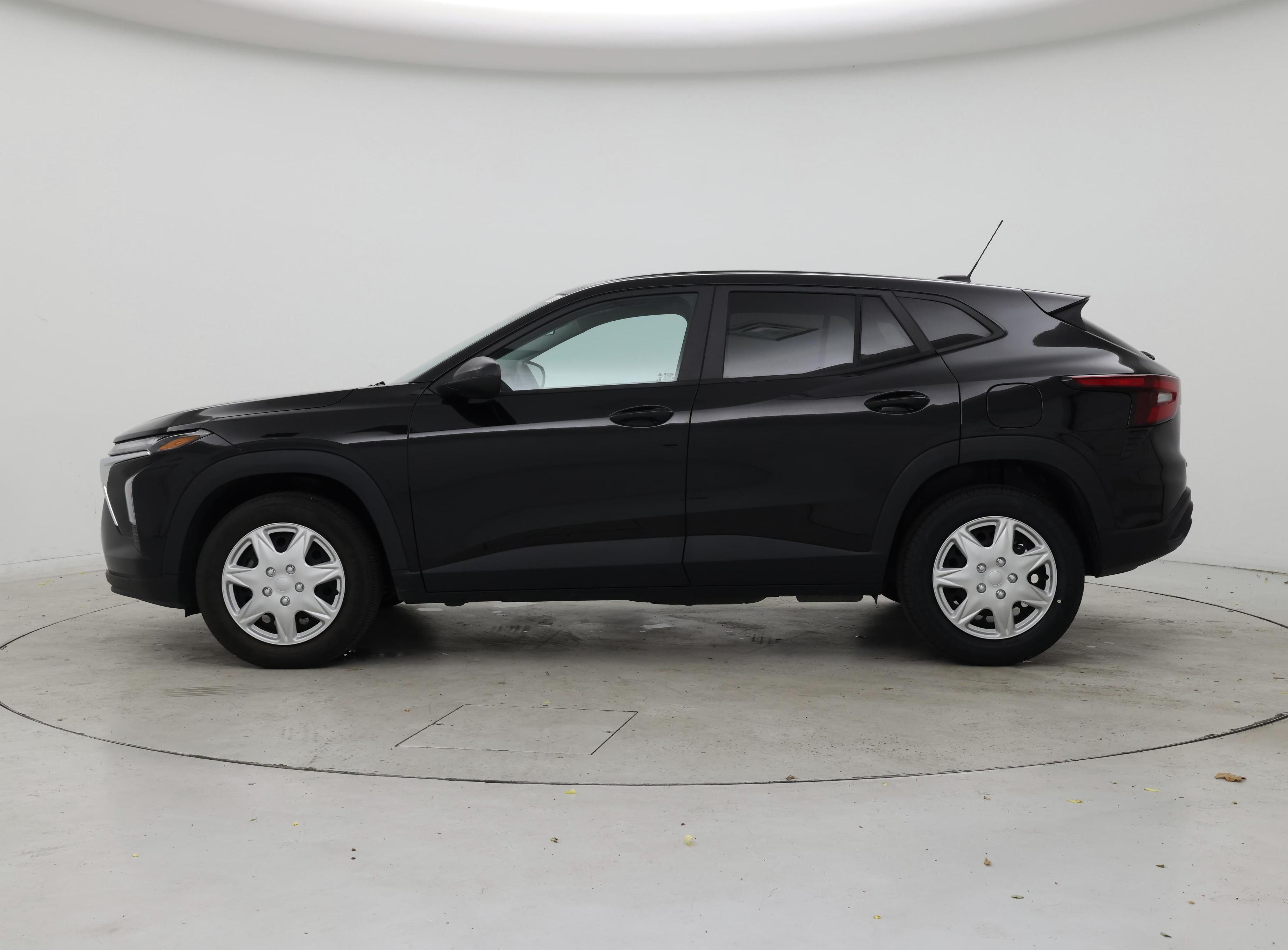 Thumbnail: 2024 Chevrolet Trax - 3