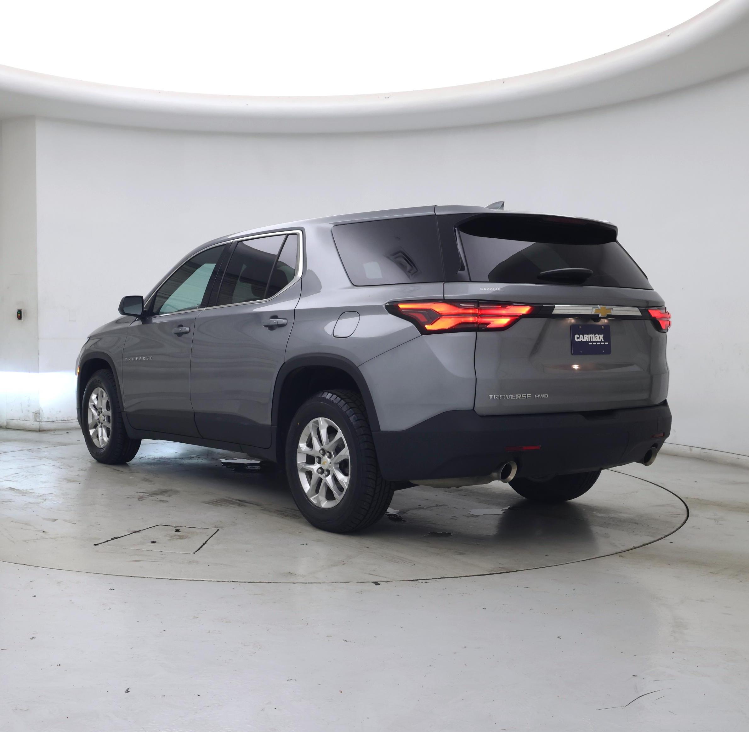 Thumbnail: 2023 Chevrolet Traverse - 2