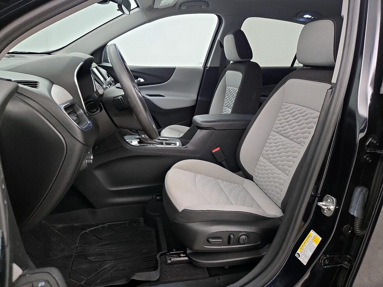 Power Seat(s) & Side Airbags